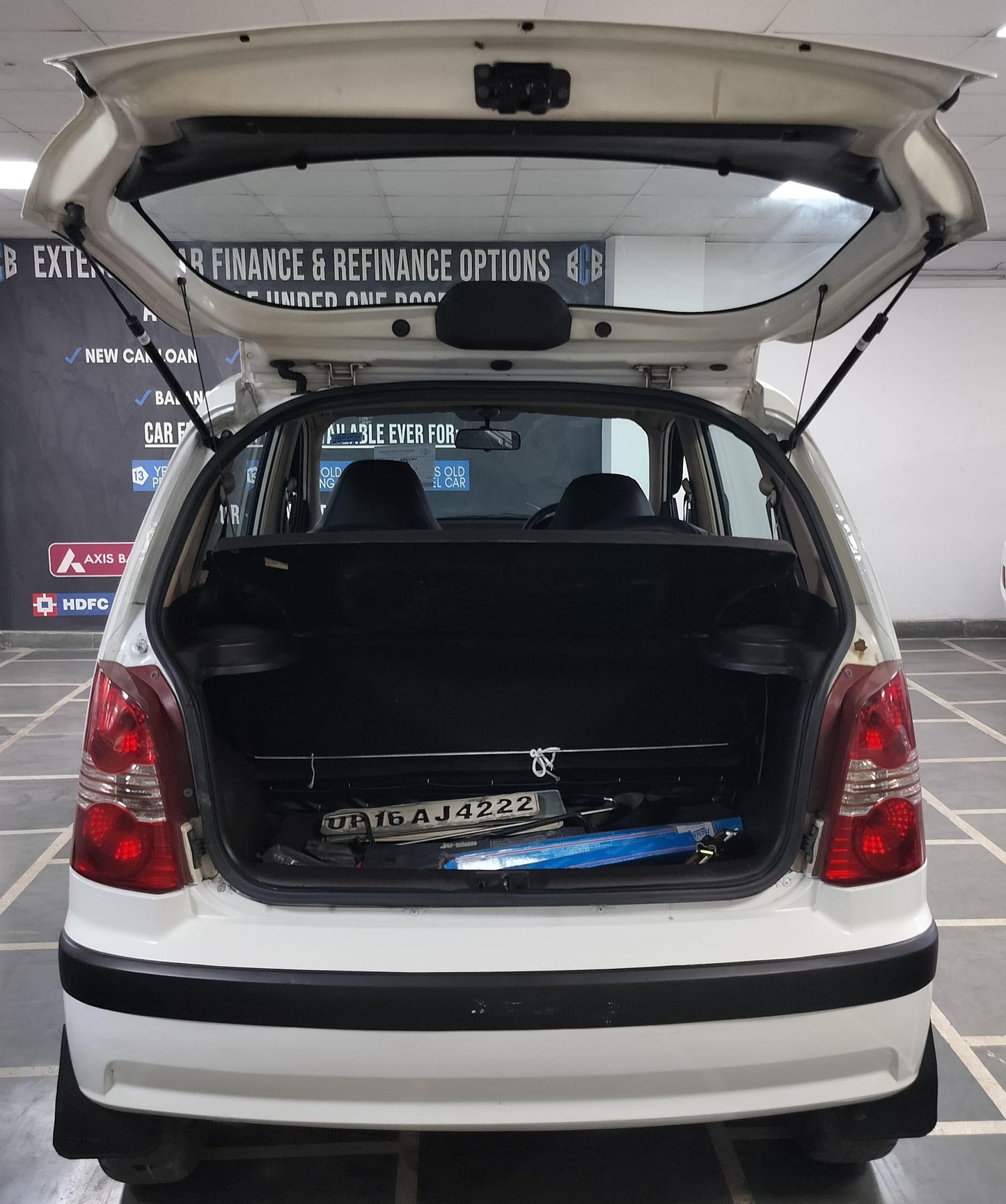 HYUNDAI SANTRO GL PETROL (2012)