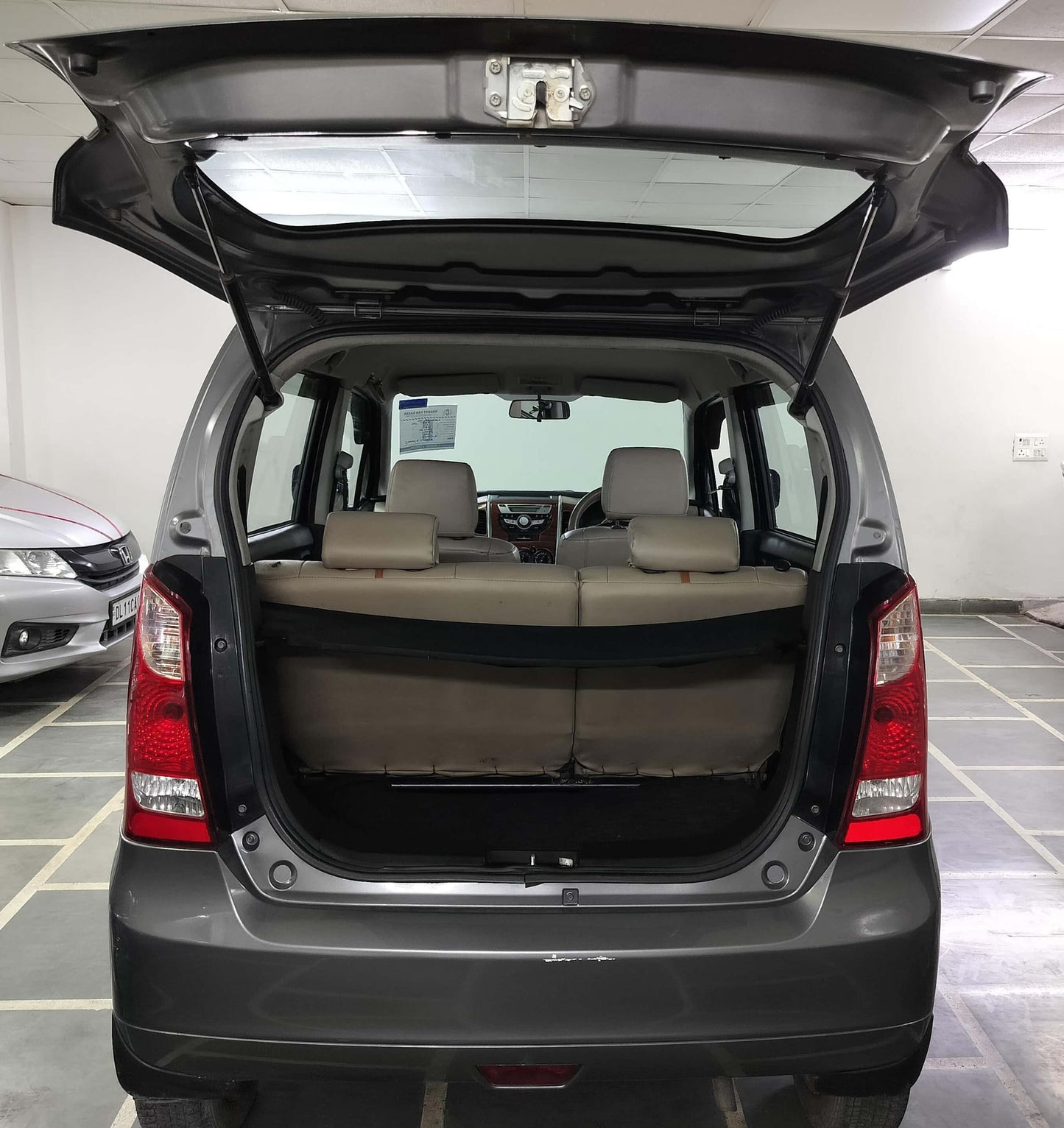 41,000 KMS MARUTI WAGONR VXI PETROL (2015)
