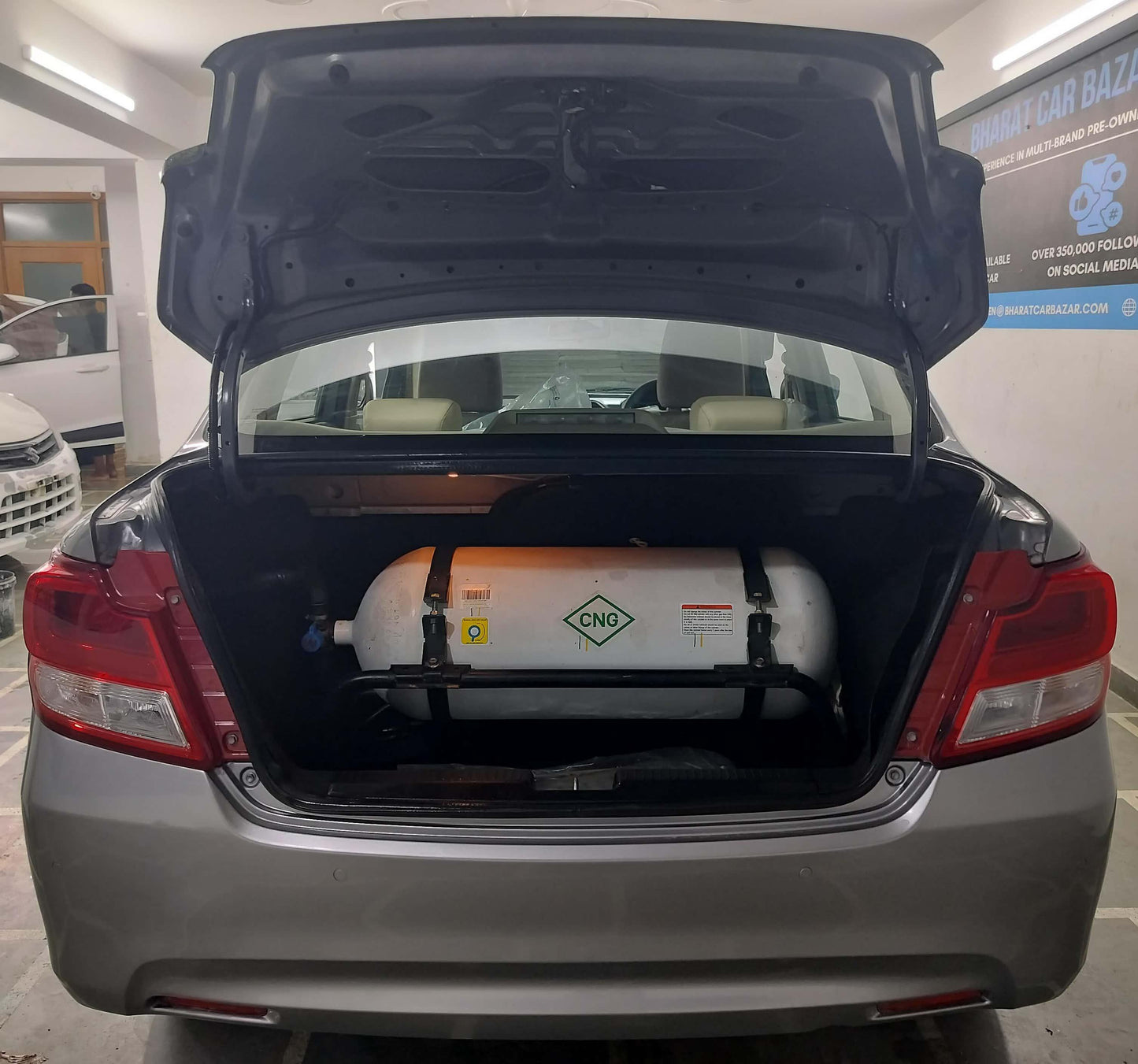 MARUTI DZIRE VXI CNG (2023)