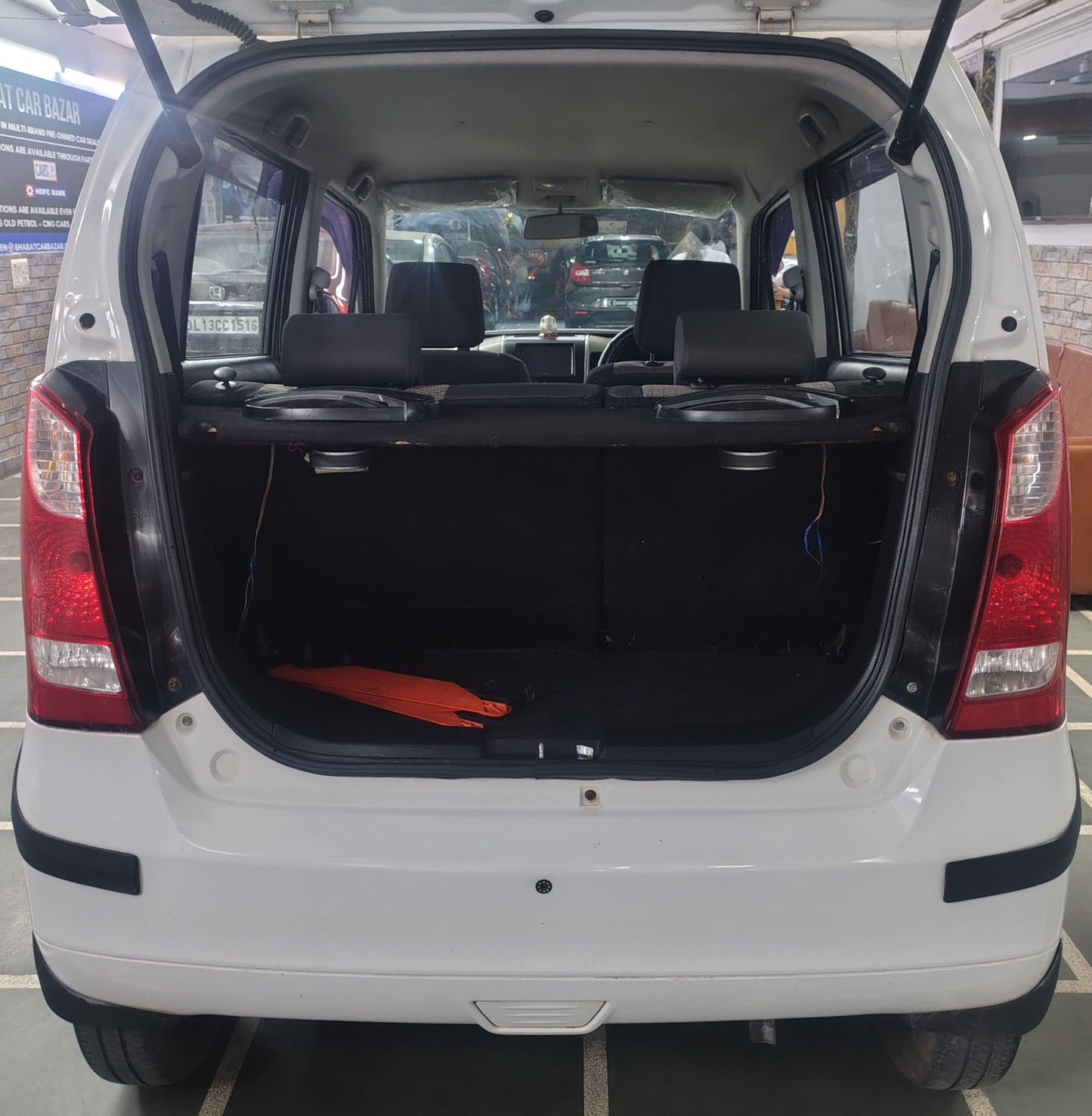 26,000 KMS MARUTI WAGONR LXI PETROL (2016)