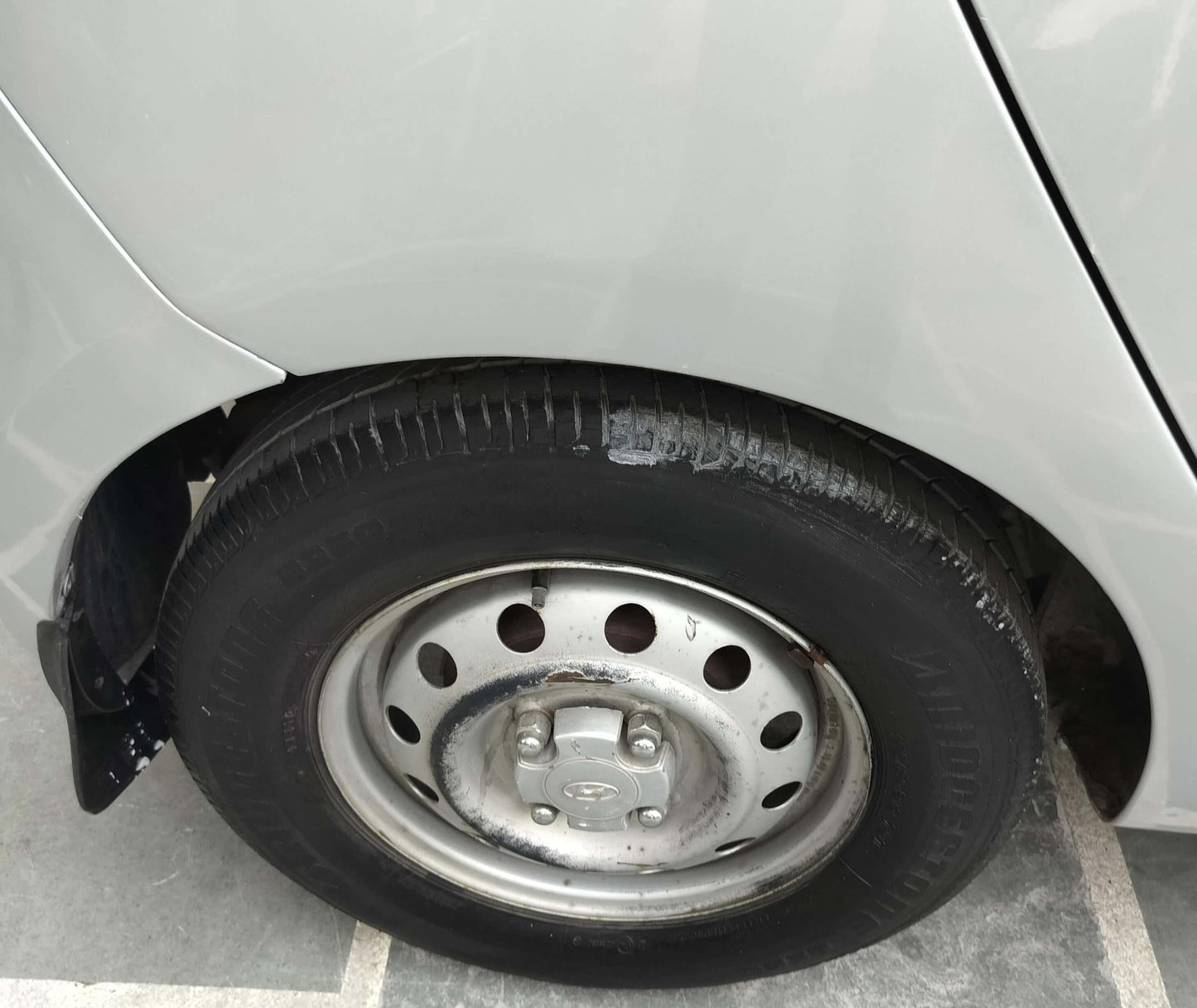 28,000 KMS HYUNDAI I10 ERA PETROL (2013)
