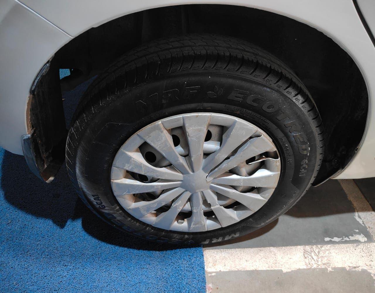 12,000 KMS MARUTI SWIFT LXI PETROL (2024)