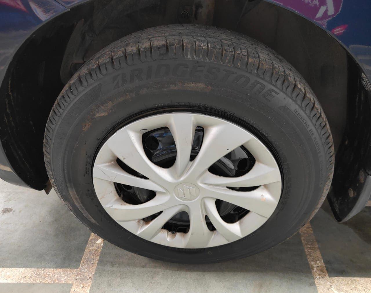 15,000 KMS MARUTI SWIFT VXI PETROL (2018)