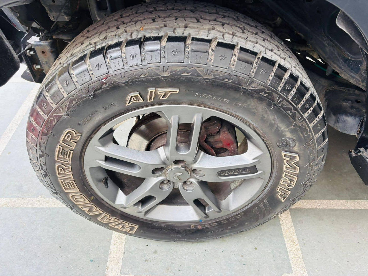 39,000 KMS MAHINDRA THAR LX D AT 4WD 4S HT DIESEL (2023)