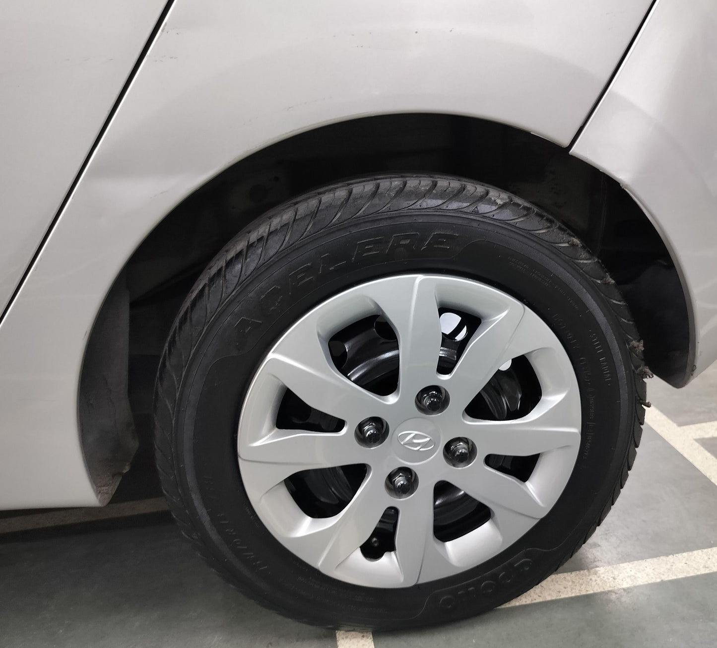 17,000 KMS HYUNDAI EON SPORTZ PETROL (2015)