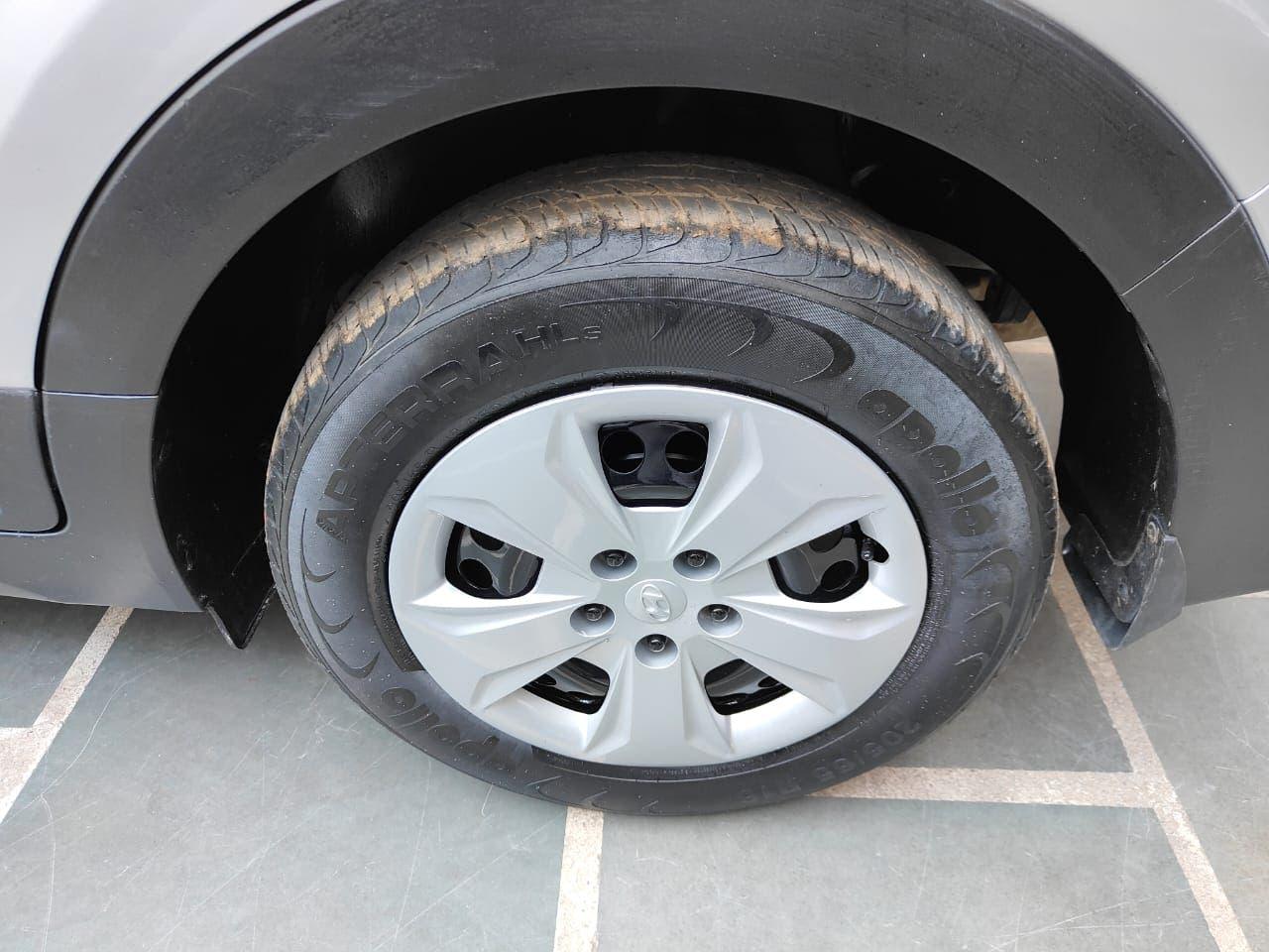 46,000 KMS HYUNDAI CRETA E+ PETROL (2017)