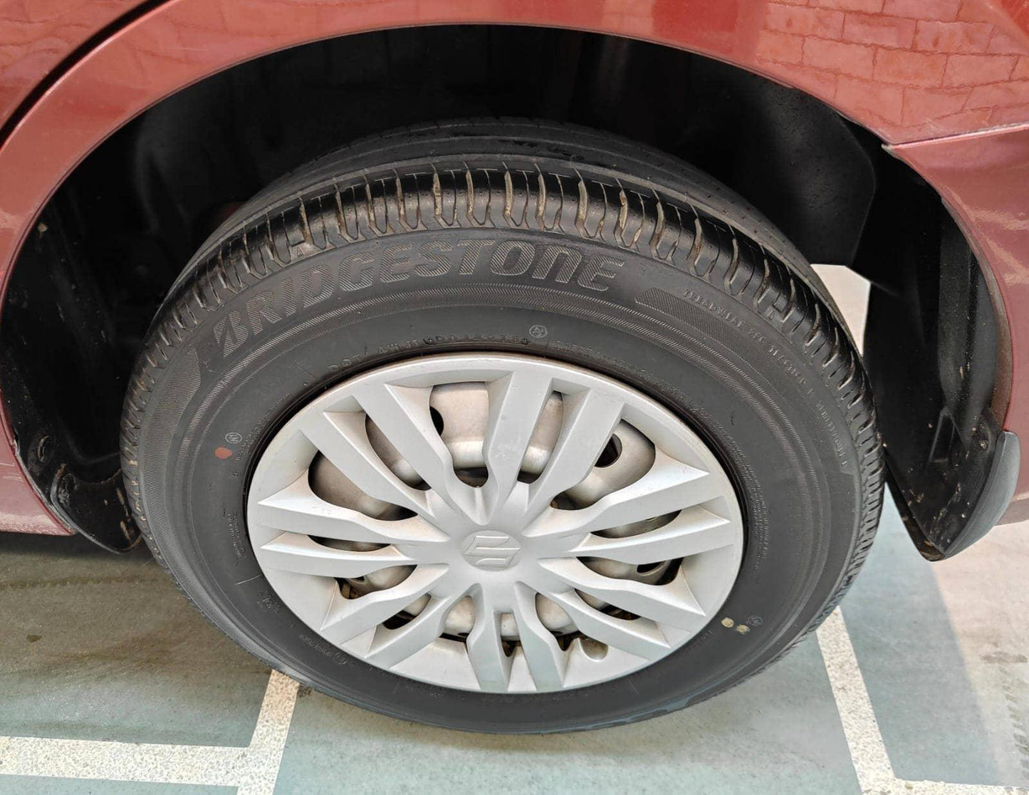 17,000 KMS MARUTI DZIRE LXI PETROL (2019)