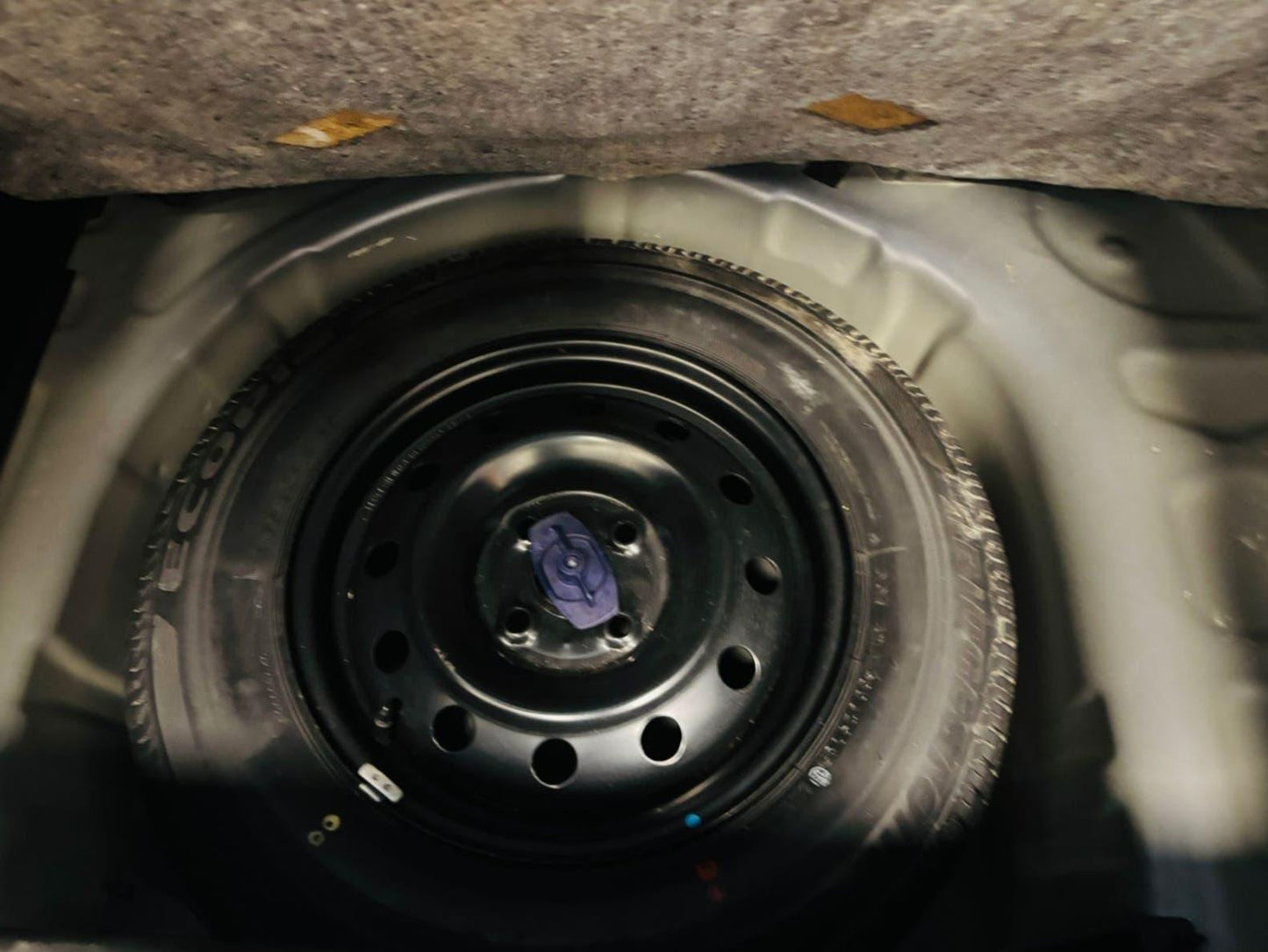 26,000 KMS MARUTI SWIFT VXI PETROL (2018)