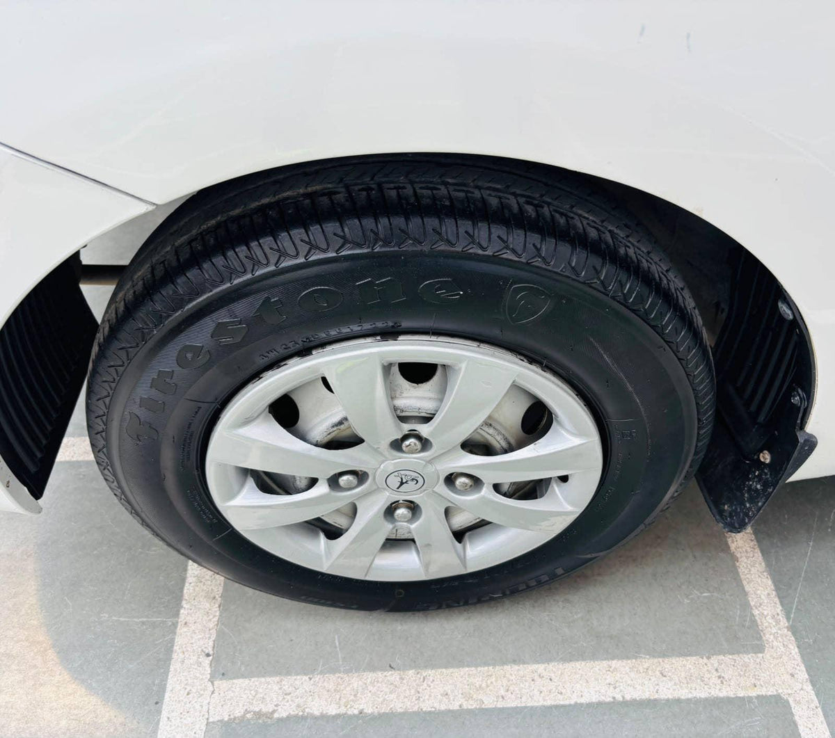 35,000 KMS HYUNDAI EON ERA+ PETROL (2014)