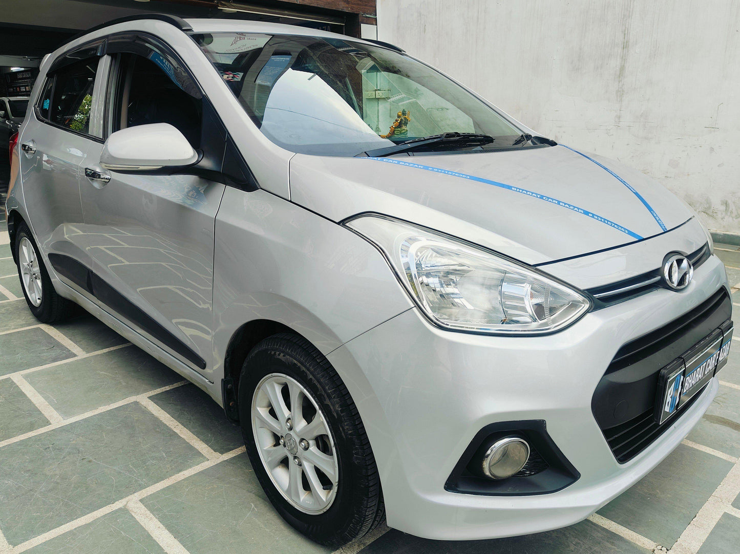 23,000 KMS HYUNDAI GRAND I10 ASTA PETROL (2014)