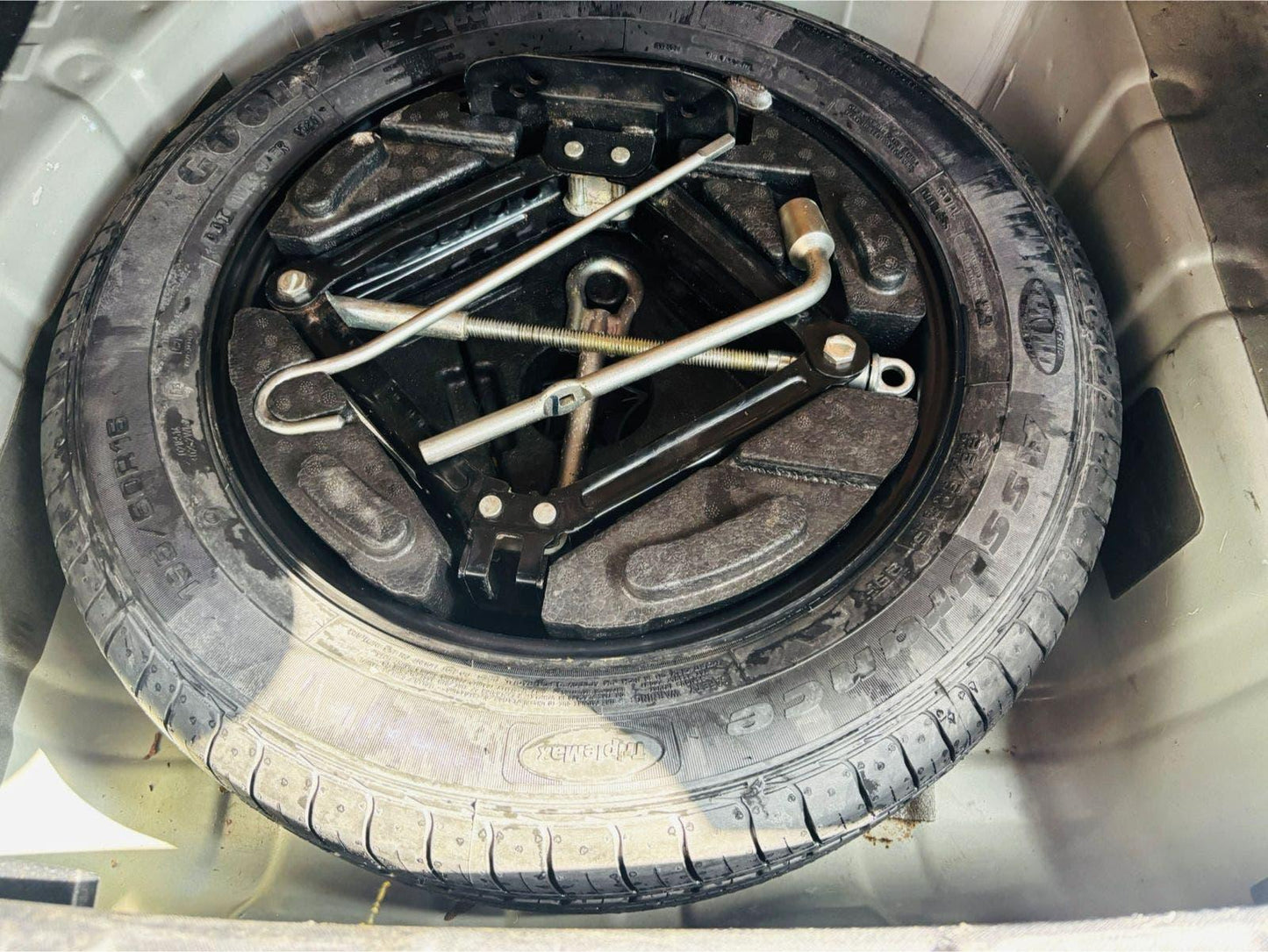 44,000 KMS TATA NEXON XZ+ 1.2 RTN PETROL (2020)