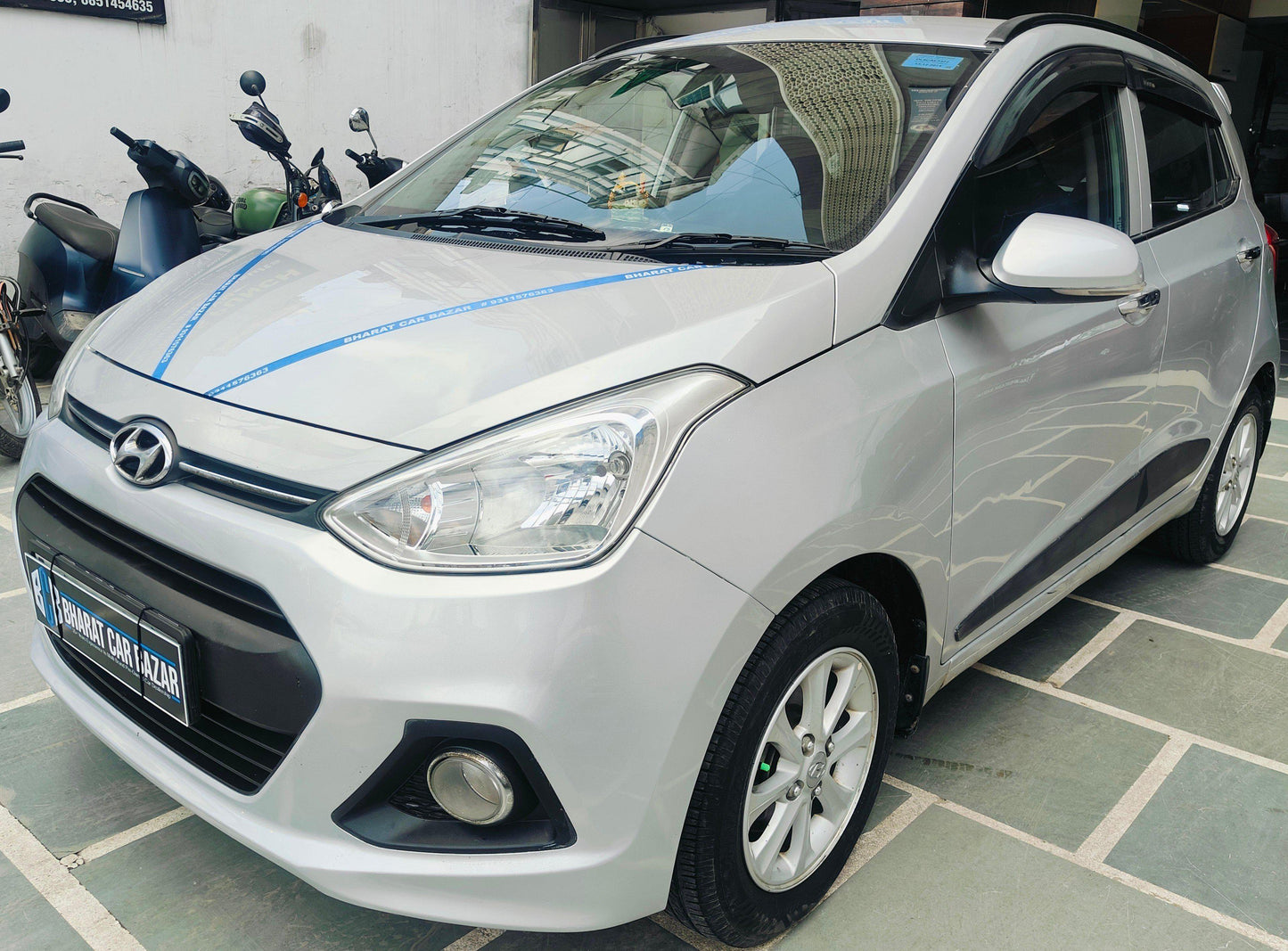 23,000 KMS HYUNDAI GRAND I10 ASTA PETROL (2014)