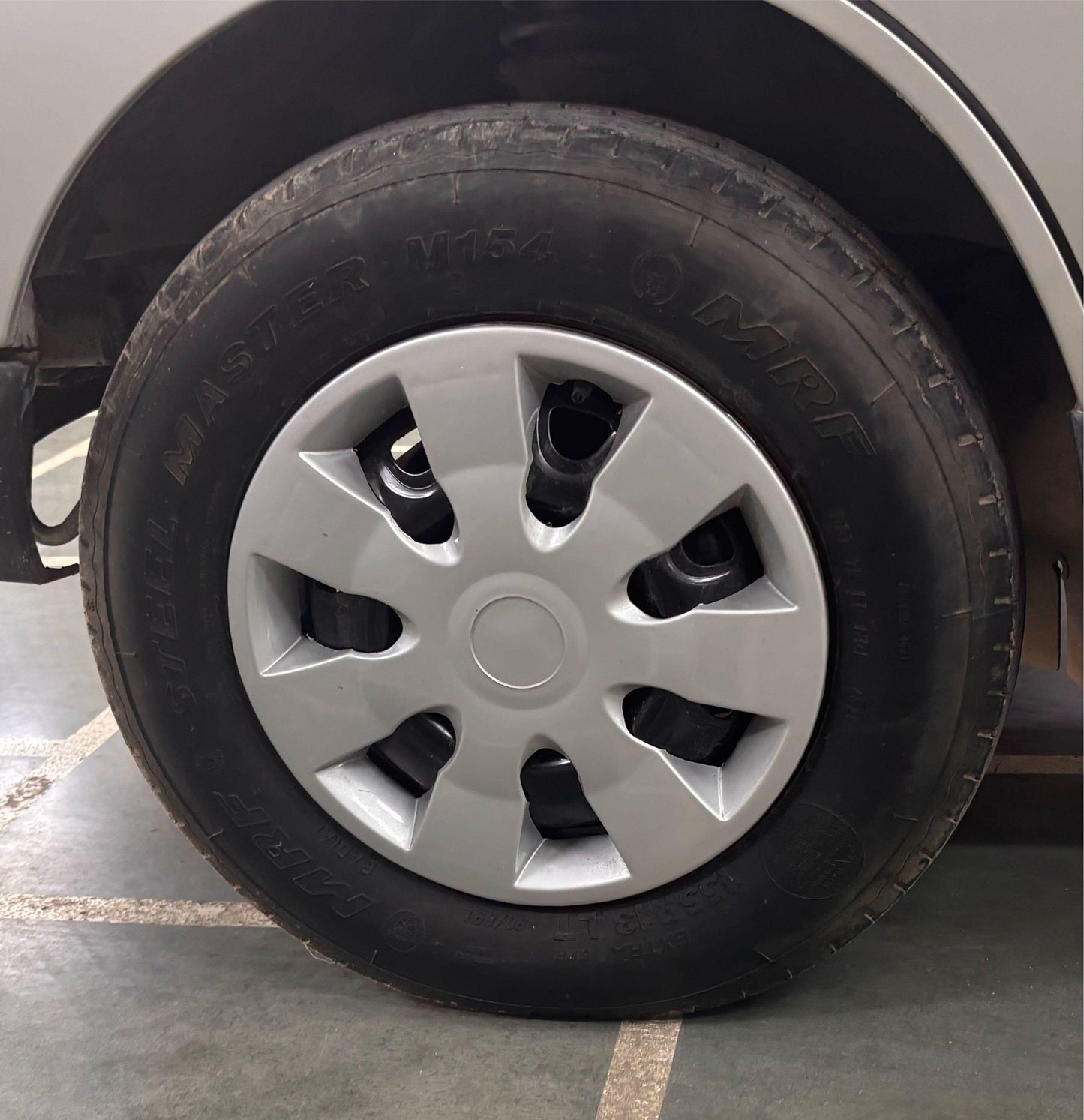 37,000 KMS MARUTI EECO 5STR PETROL (2011)