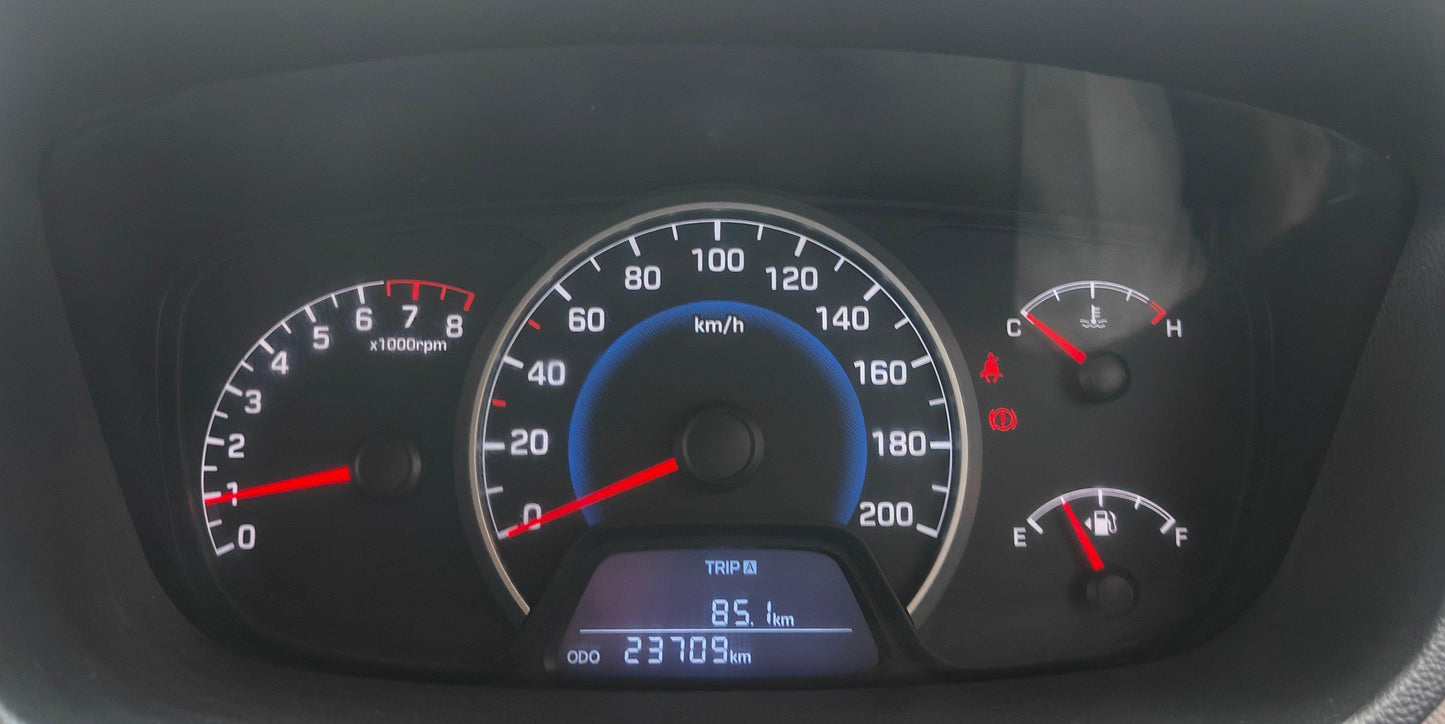 23,000 KMS HYUNDAI GRAND I10 ASTA PETROL (2014)