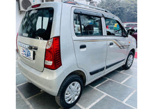 Load image into Gallery viewer, MARUTI WAGONR LXI GREEN CNG (2016)
