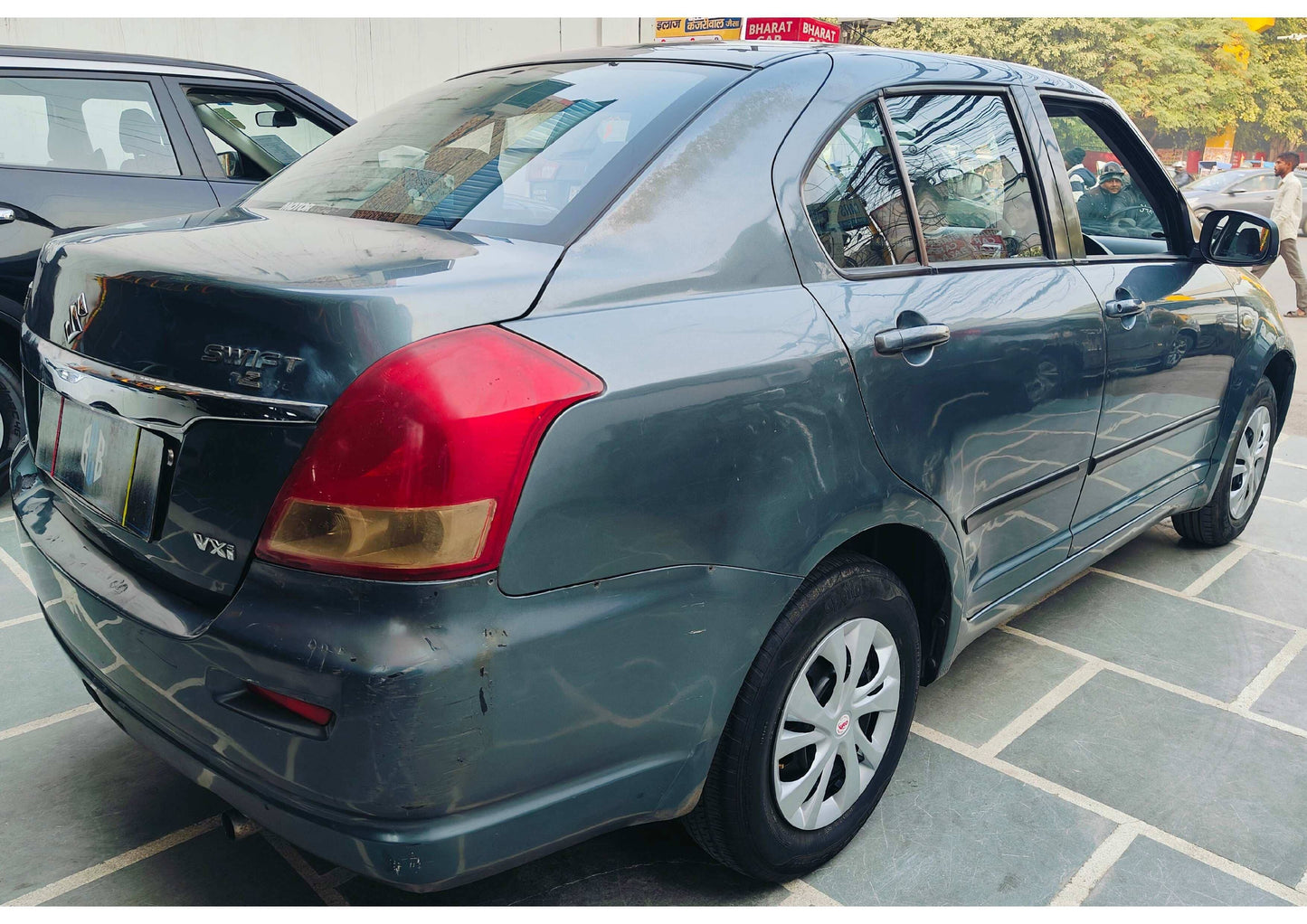 MARUTI SWIFT DZIRE VXI PETROL (2010)