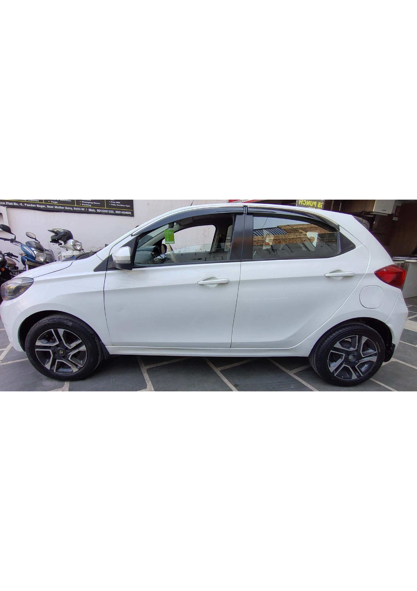 23,000 KMS TATA TIAGO XZ+ 1.2 PETROL (2020)