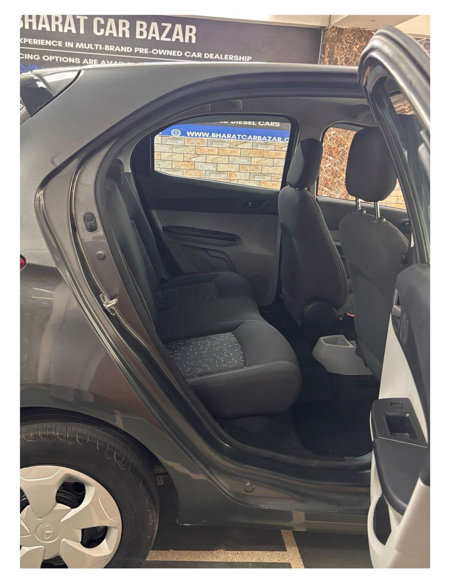 47,000 KMS TATA TIAGO XT 1.2 CNG (2022)