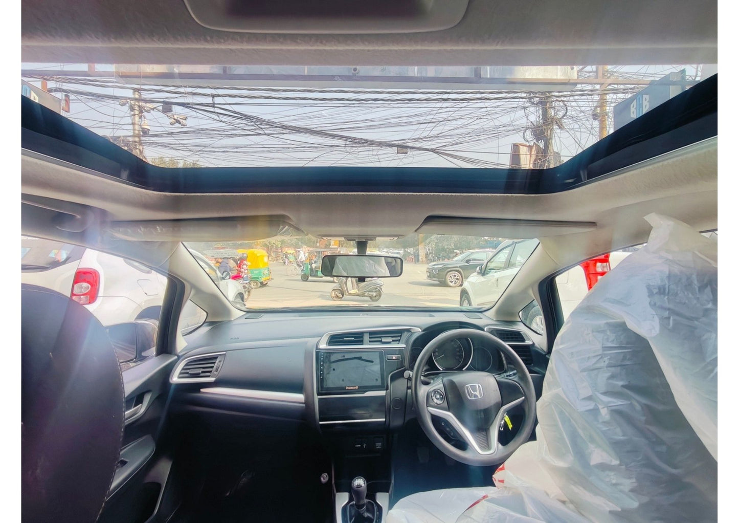 24,000 KMS HONDA WR-V VX SUNROOF  PETROL (2017)