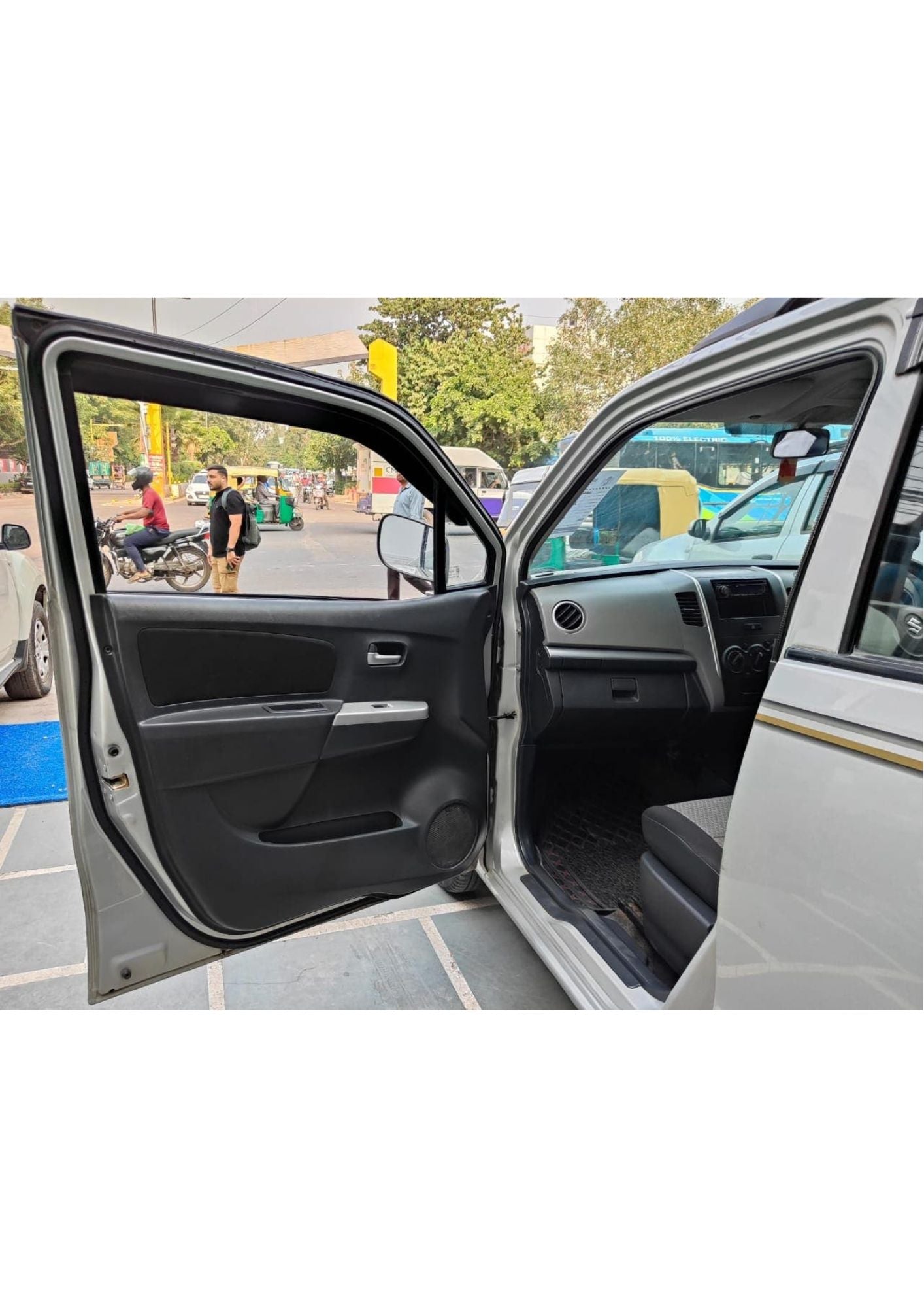 35,000 KMS MARUTI WAGONR LXI CNG (2012)
