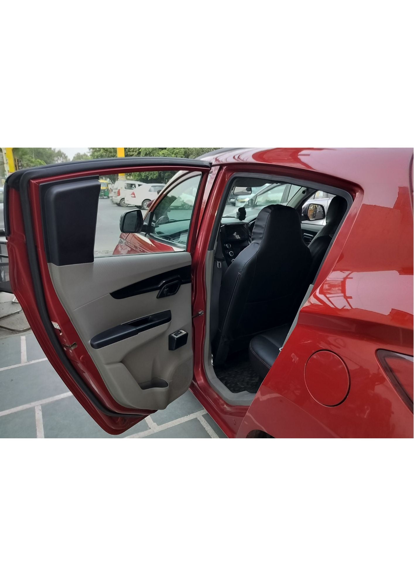 MAHINDRA KUV 100 K2+ PETROL (2016)