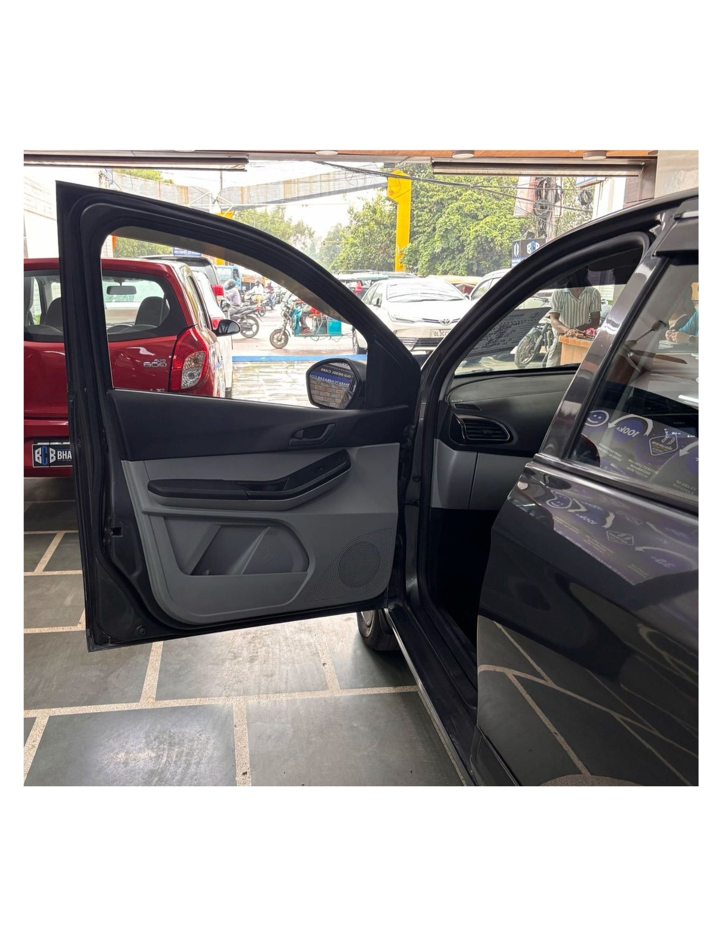 47,000 KMS TATA TIAGO XT 1.2 CNG (2022)