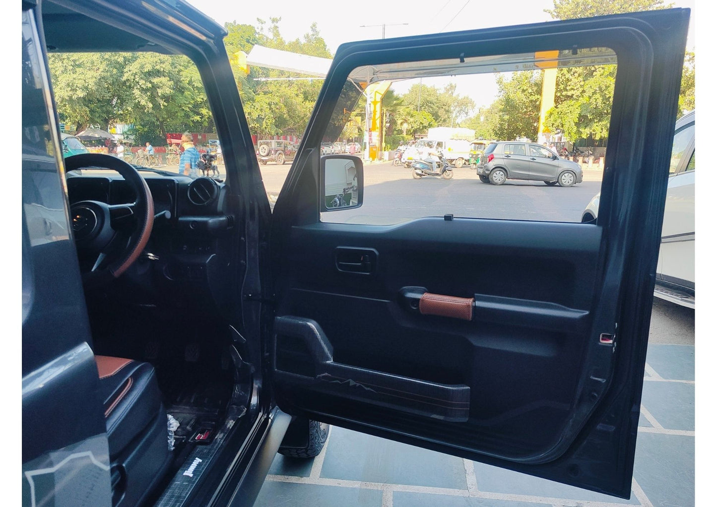 10,000 KMS MARUTI JIMNY ZETA ALLGRIP PRO PETROL (2024)
