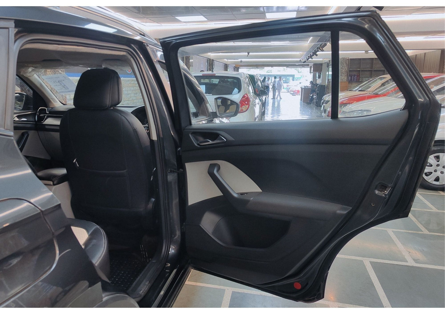 41,000 KMS SKODA KUSHAQ AMBITION 1.0 TSI MT PETROL (2023)