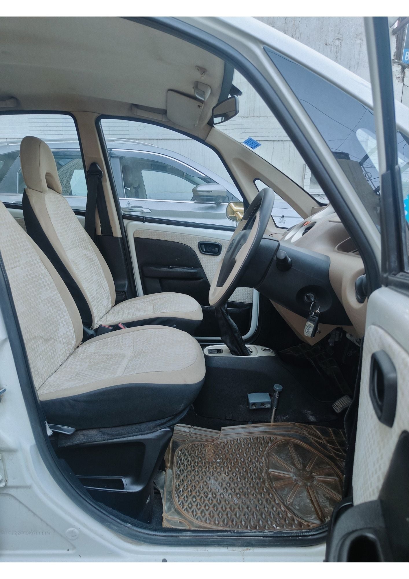 47,000 KMS TATA NANO LX PETROL (2014)