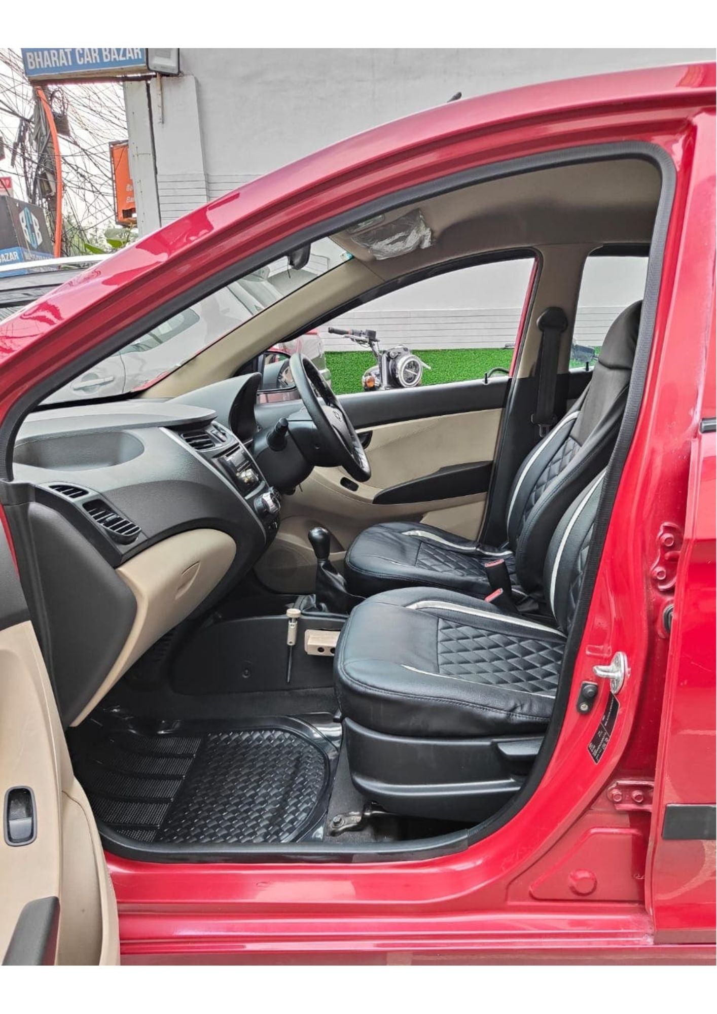 23,000 KMS HYUNDAI EON ERA+ PETROL (2014)