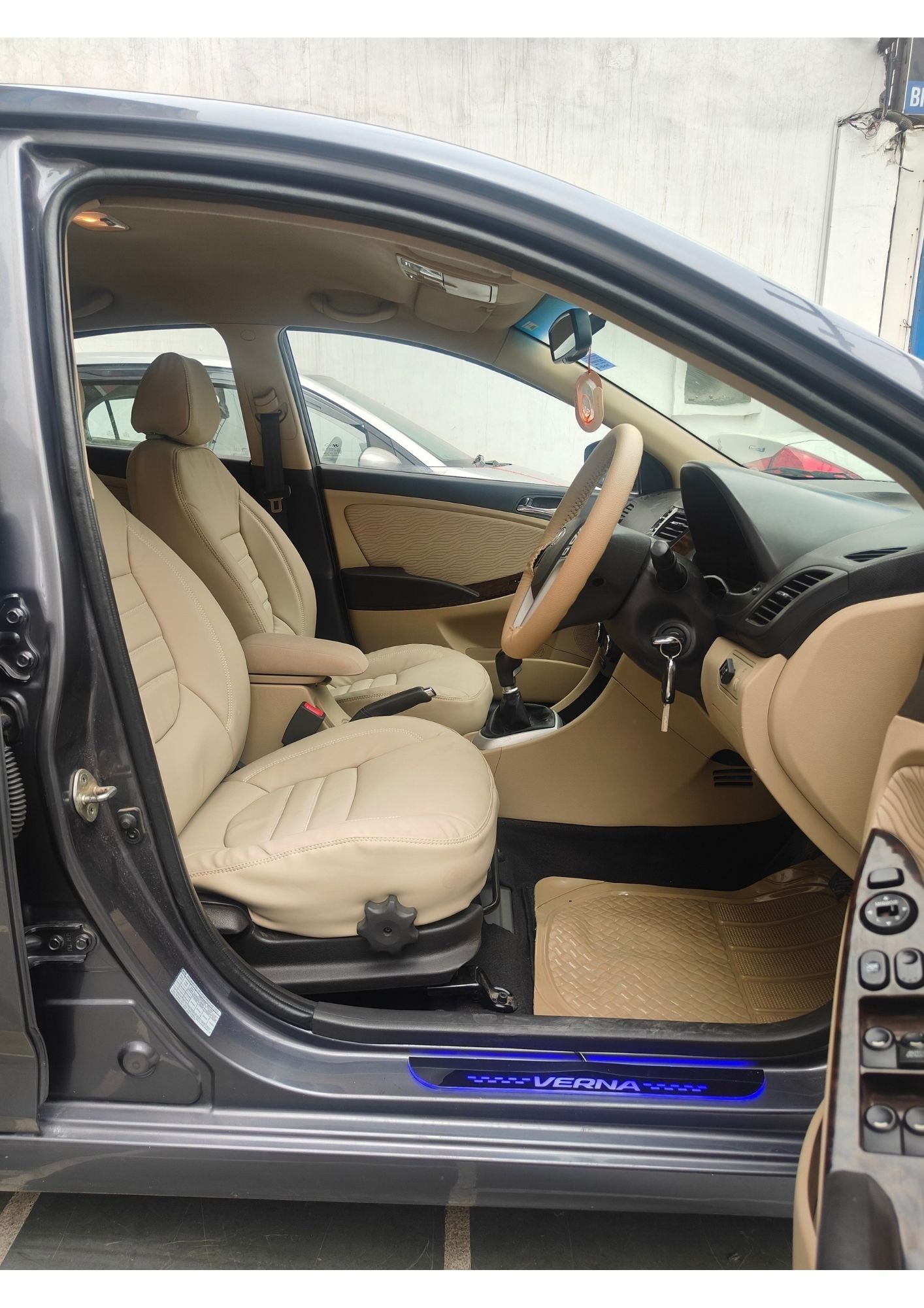 HYUNDAI VERNA CX 1.4 CNG  (2014)