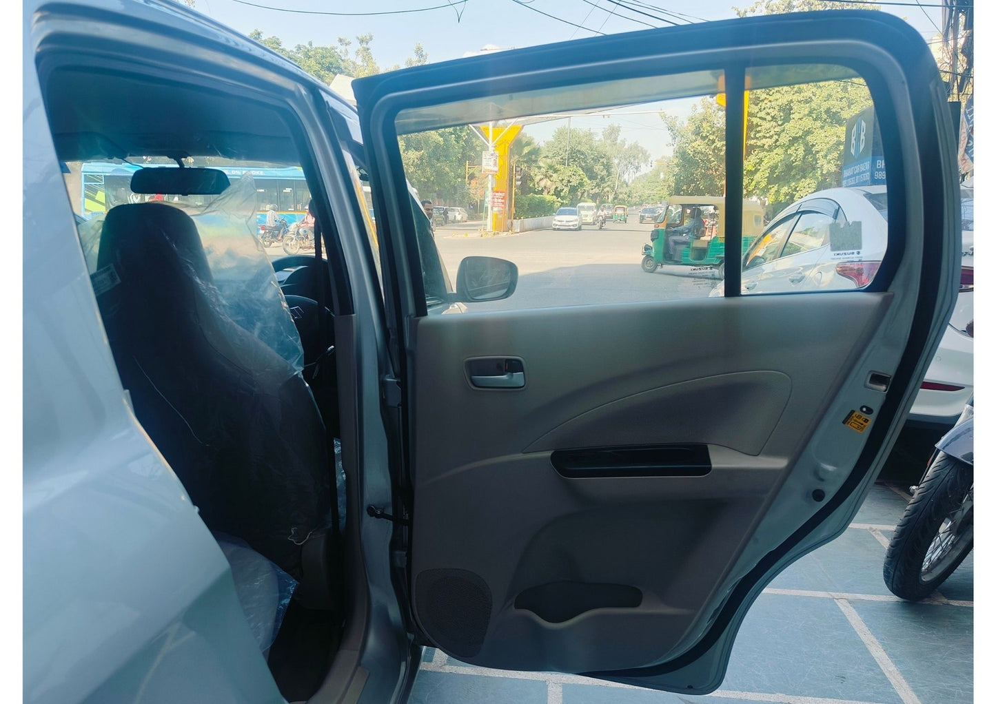 13,000 KMS MARUTI CELERIO VXI PETROL (2018)