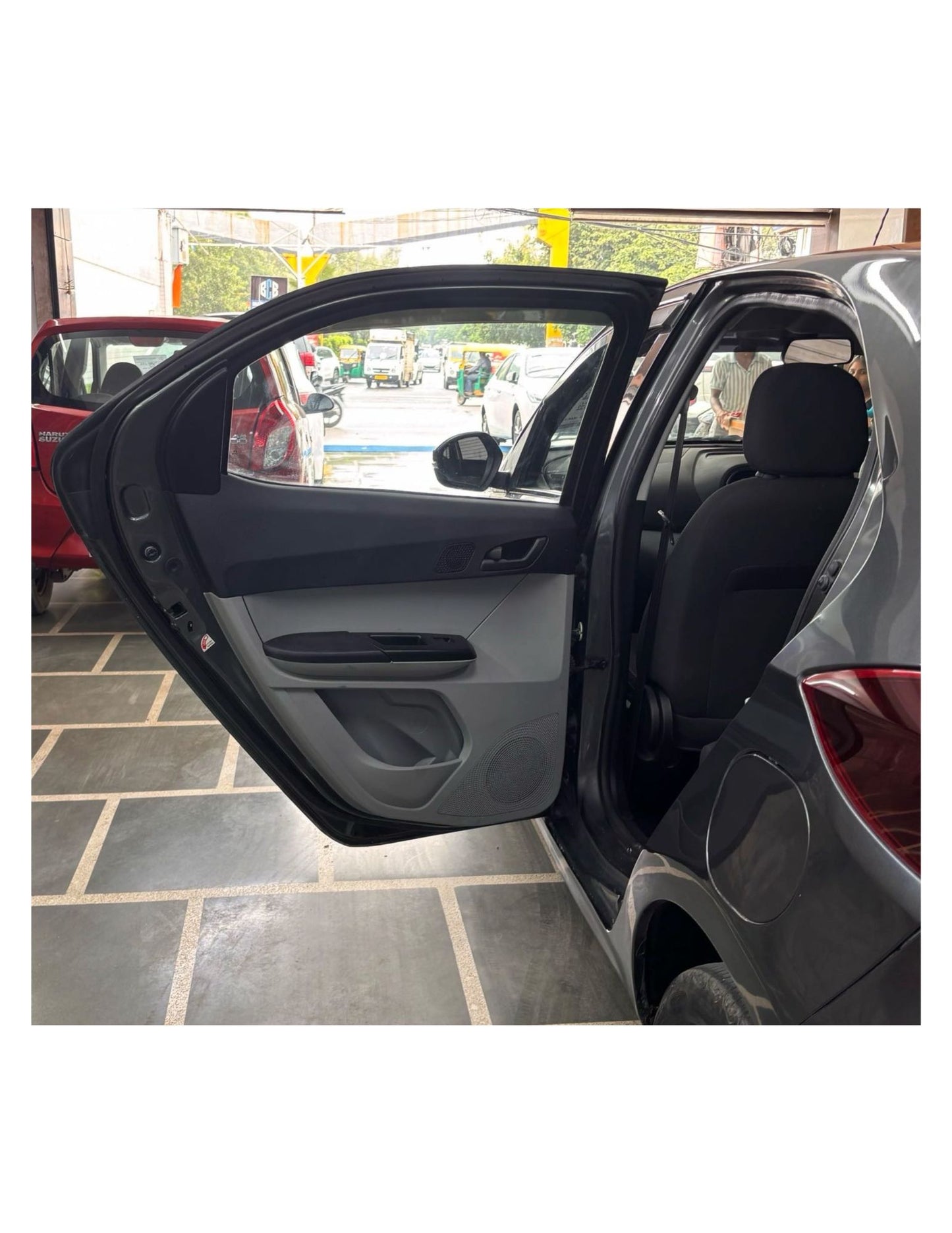 47,000 KMS TATA TIAGO XT 1.2 CNG (2022)