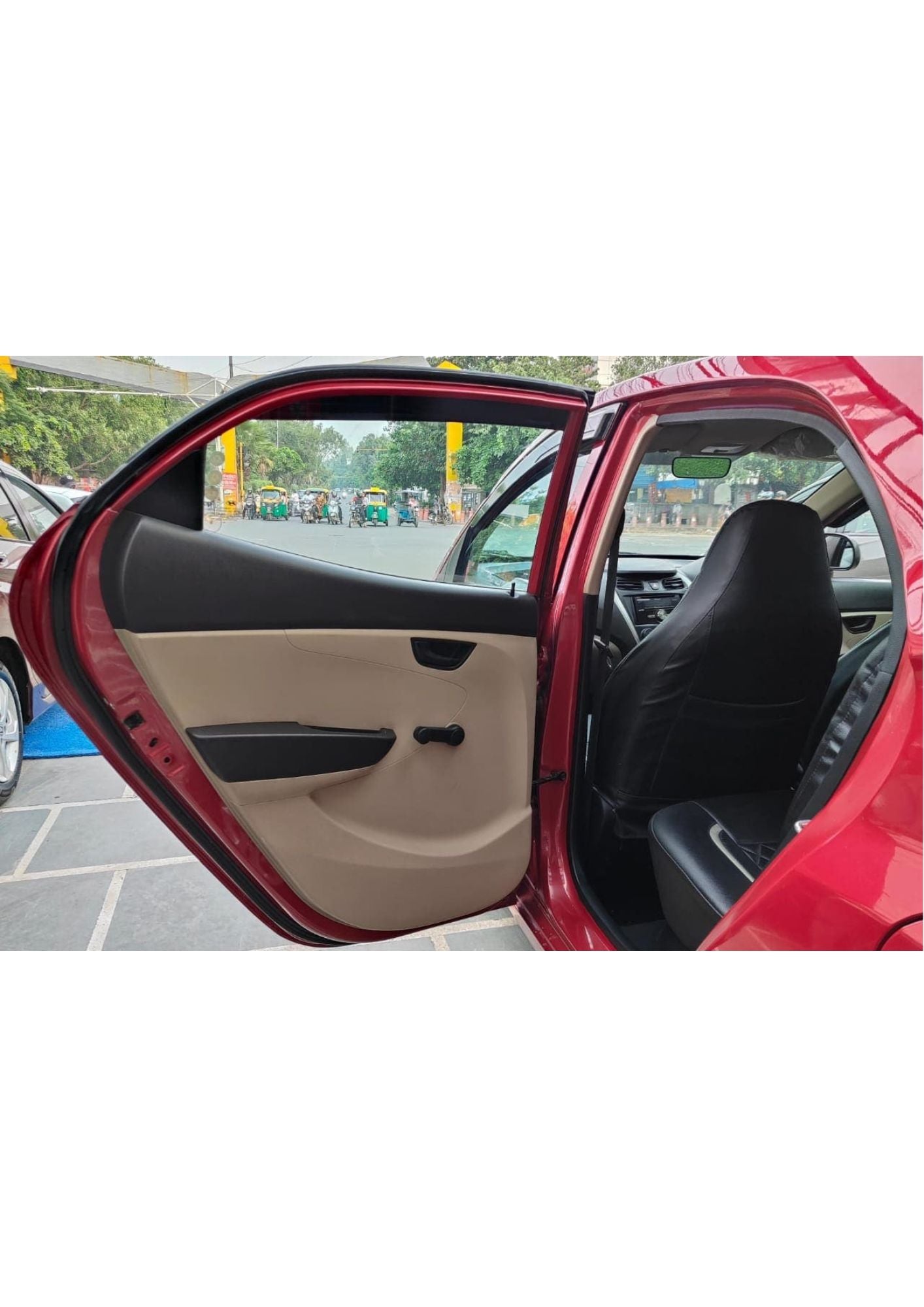 23,000 KMS HYUNDAI EON ERA+ PETROL (2014)