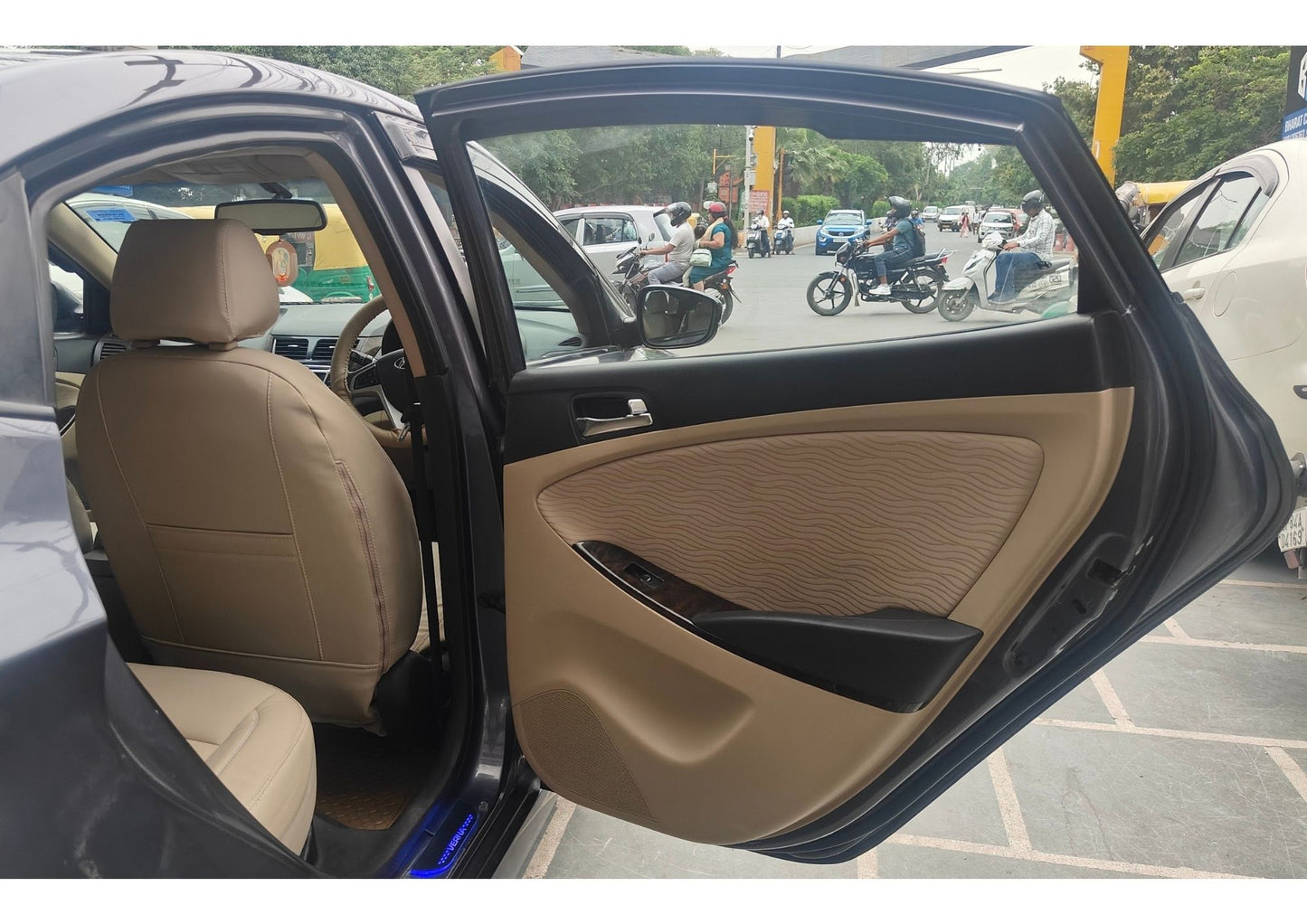 HYUNDAI VERNA CX 1.4 CNG  (2014)