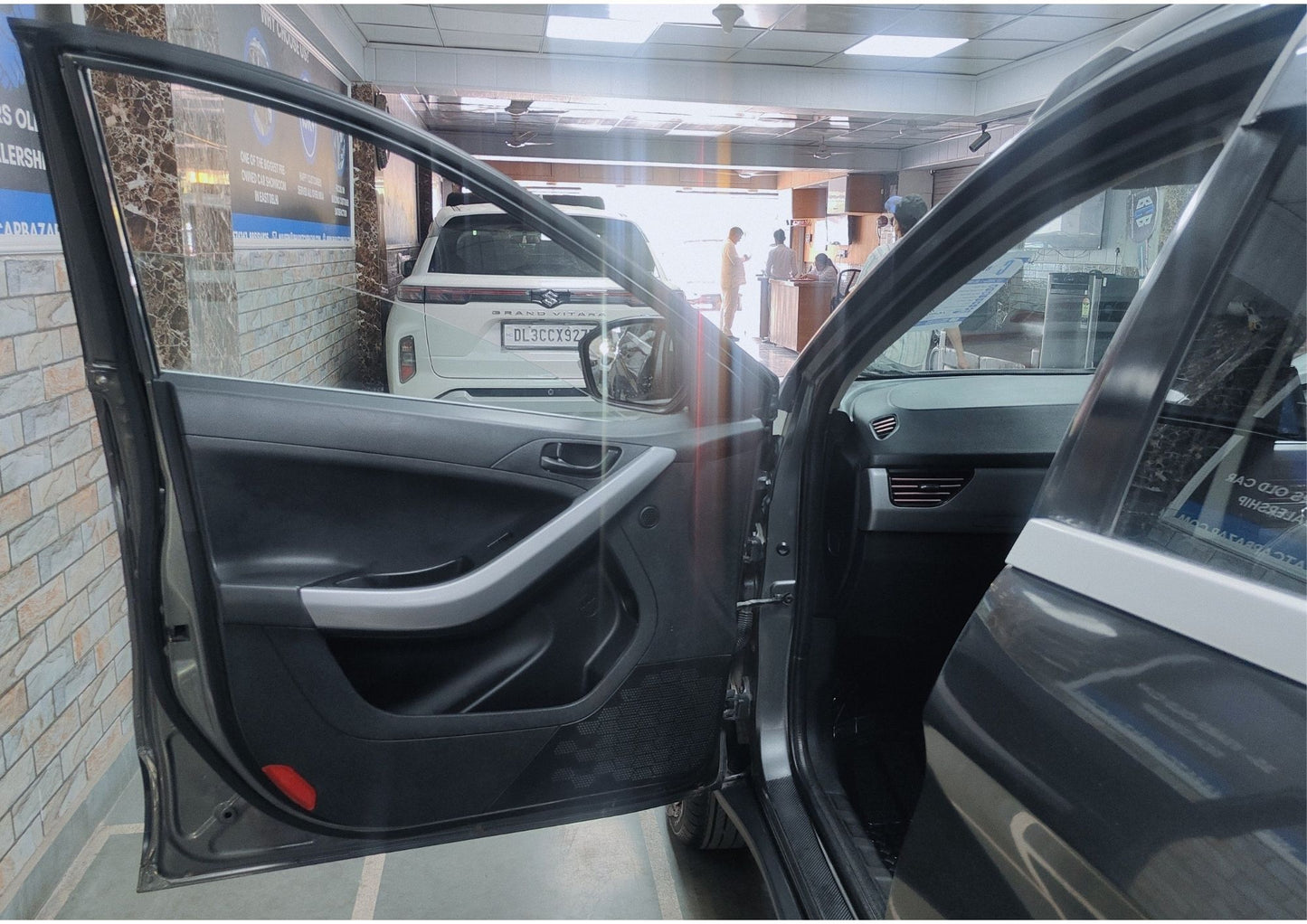 TATA NEXON XM 1.2 PETROL (2021)