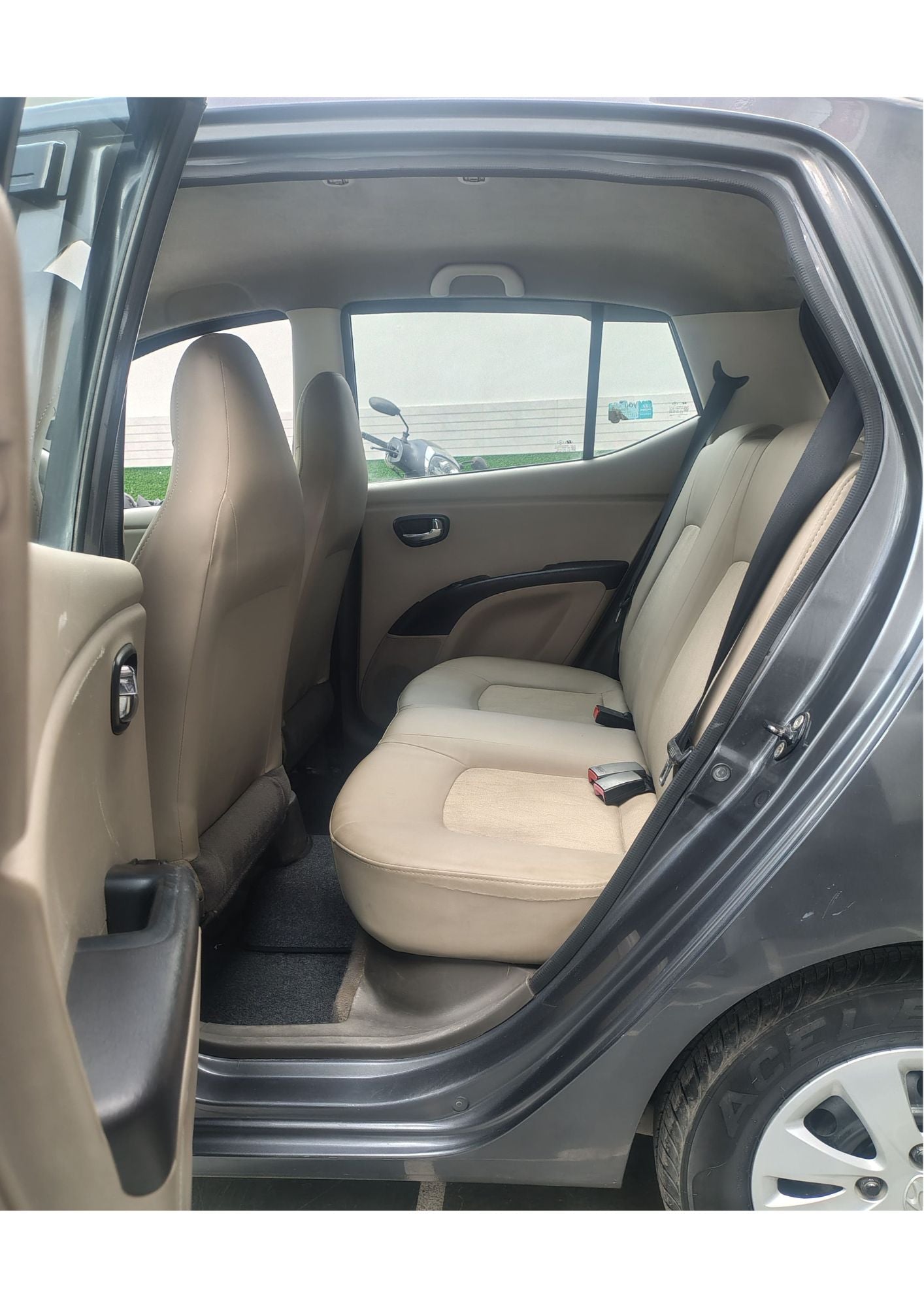 HYUNDAI I10 MAGNA PETROL (2012)