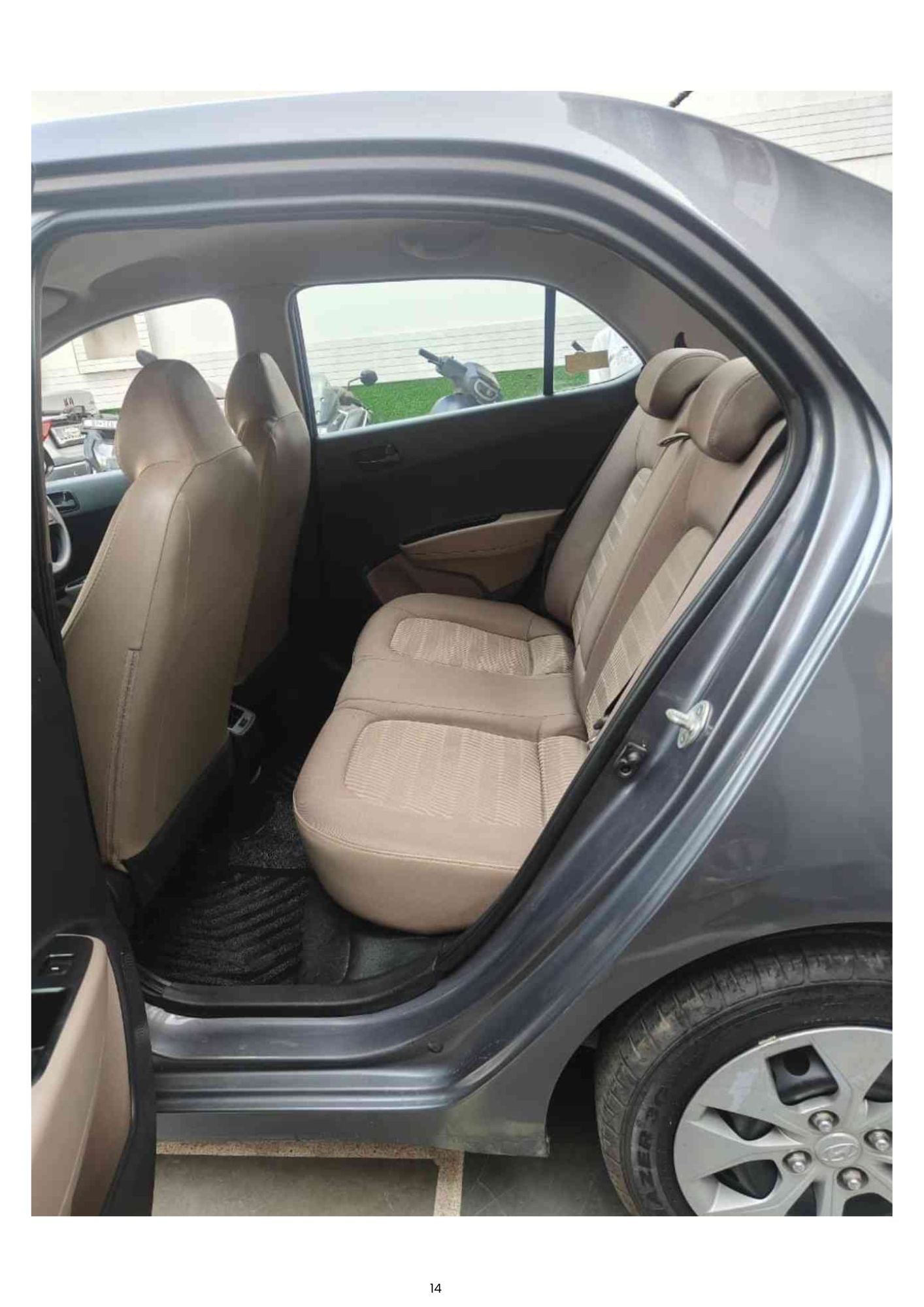 HYUNDAI XCENT E+ CNG (2017)