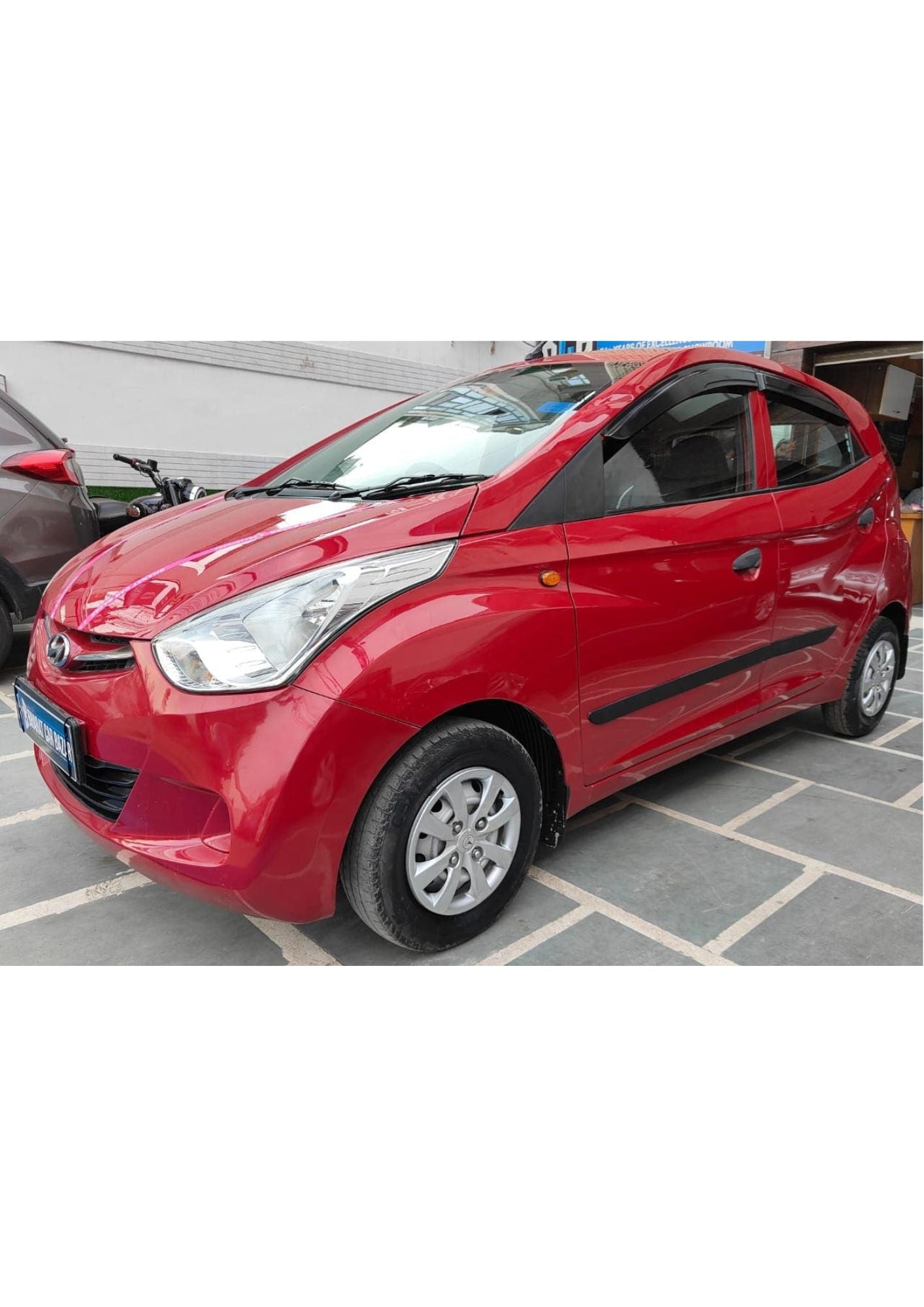23,000 KMS HYUNDAI EON ERA+ PETROL (2014)