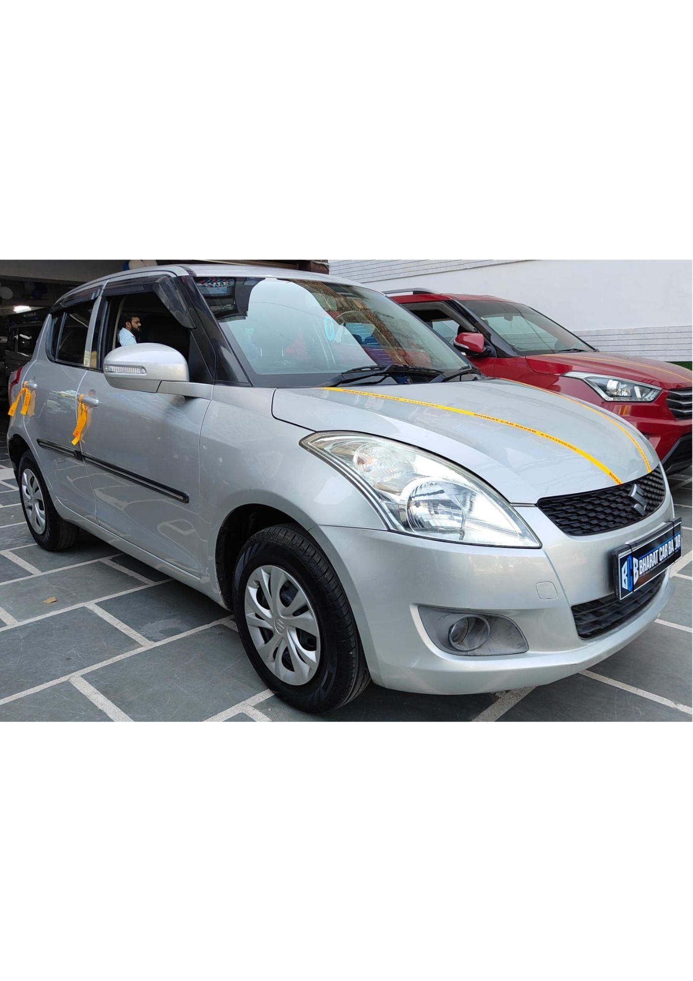 36,000 KMS MARUTI SWIFT VXI PETROL (2013)