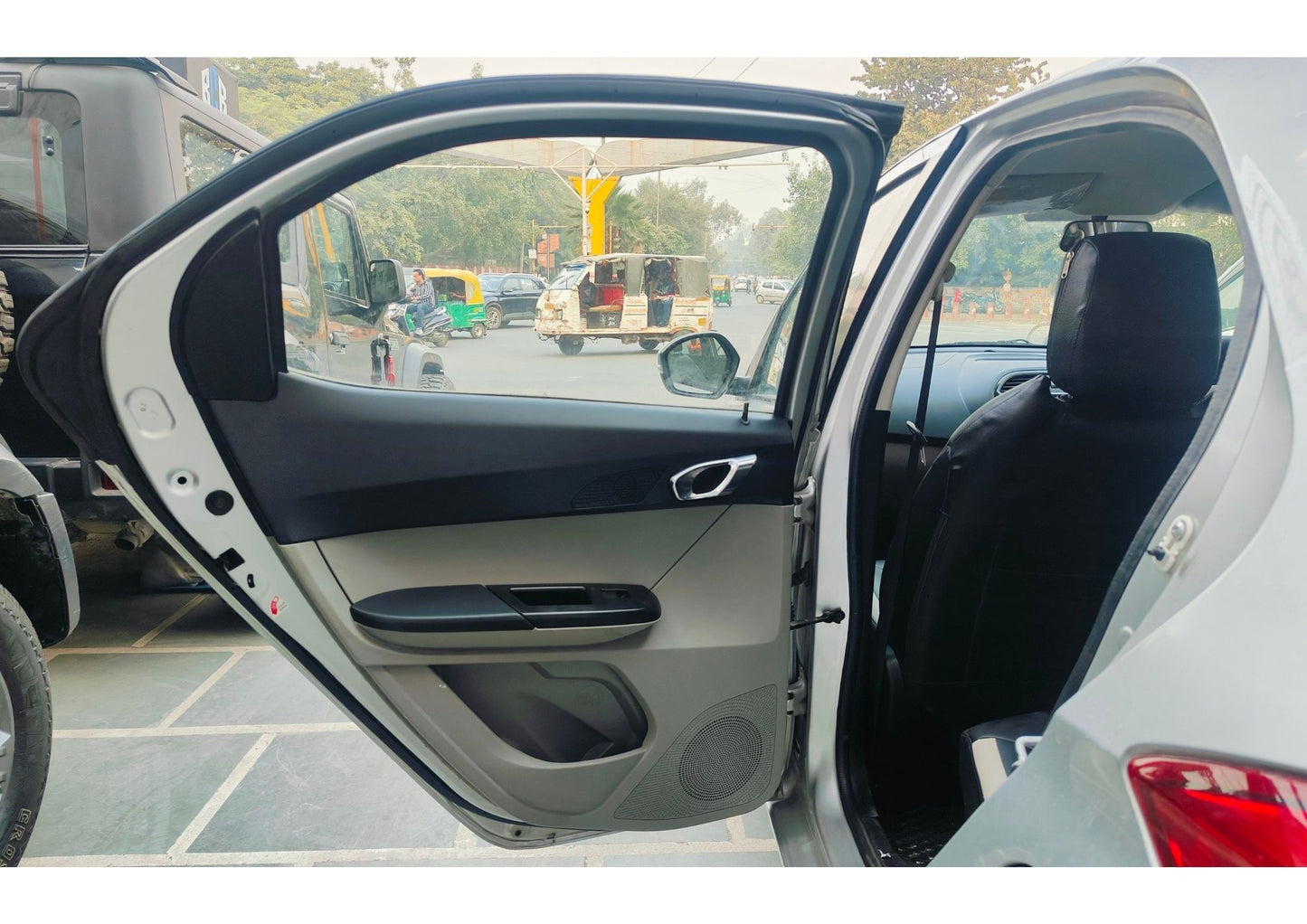 47,000 KMS TATA TIAGO XZA AUTOMATIC PETROL (2019)