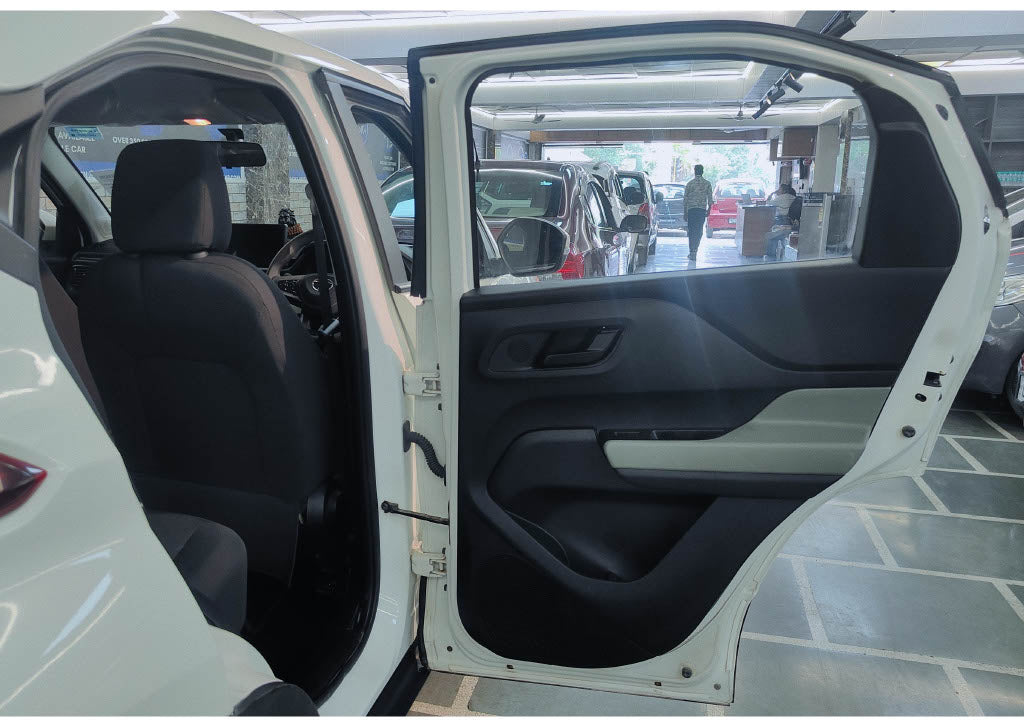 23,000 KMS TATA PUNCH 1.2 ADVENTURE PETROL (2023)