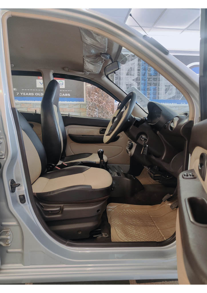 27,000 KMS HYUNDAI SANTRO GL PETROL (2014)