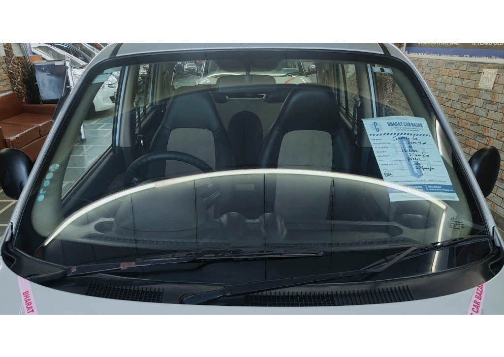 27,000 KMS HYUNDAI SANTRO GL PETROL (2014)