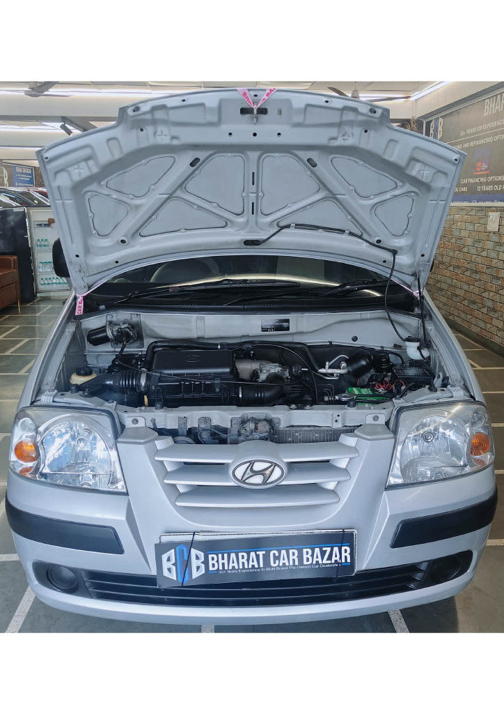 27,000 KMS HYUNDAI SANTRO GL PETROL (2014)