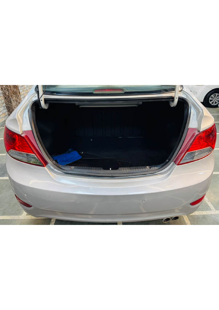 HYUNDAI VERNA VTVT 1.6 EX PETROL (2012)