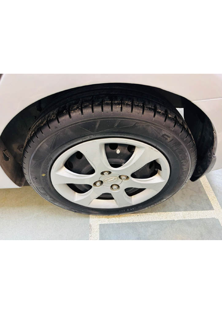 HYUNDAI VERNA VTVT 1.6 EX PETROL (2012)
