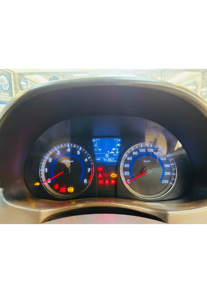 HYUNDAI VERNA VTVT 1.6 EX PETROL (2012)