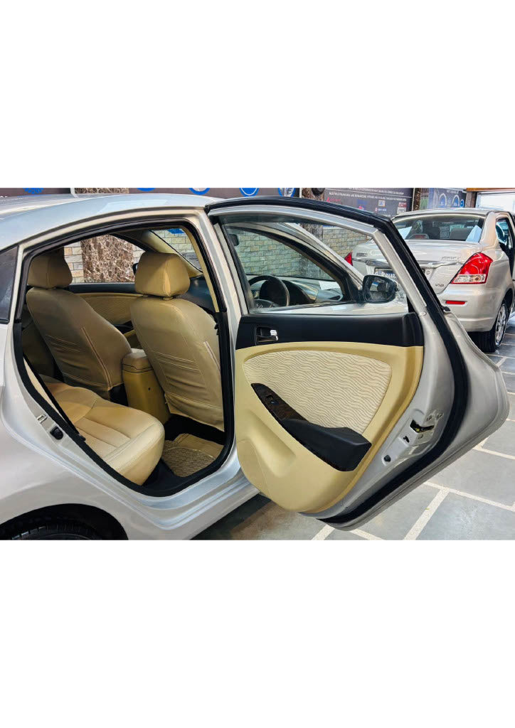 HYUNDAI VERNA VTVT 1.6 EX PETROL (2012)