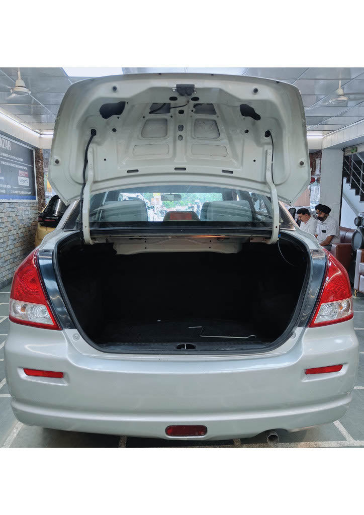 MARUTI SUZUKI DZIRE VXI PETROL (2011)